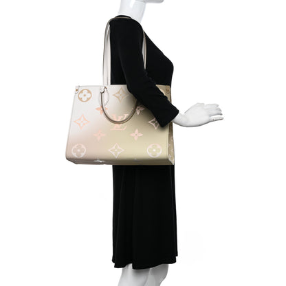 Louis Vuitton Monogram Giant Spring In The City OnTheGo MM Sunset Kaki 2 of 11