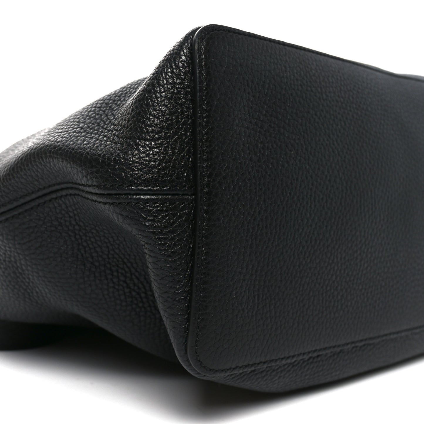 Pebbled Calfskin Large Soho Hobo Black