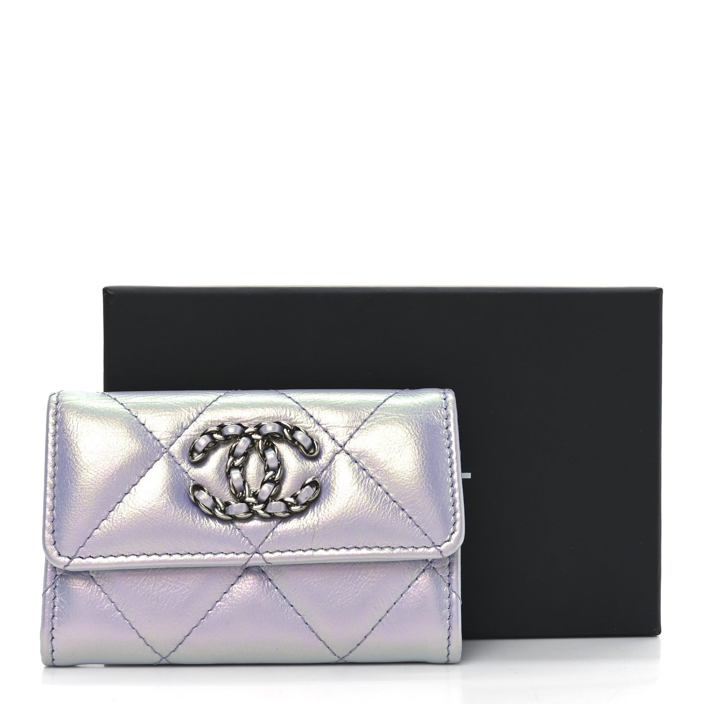 Iridescent Calfskin Quilted Chanel 19 Flap Card Holder Light Purple