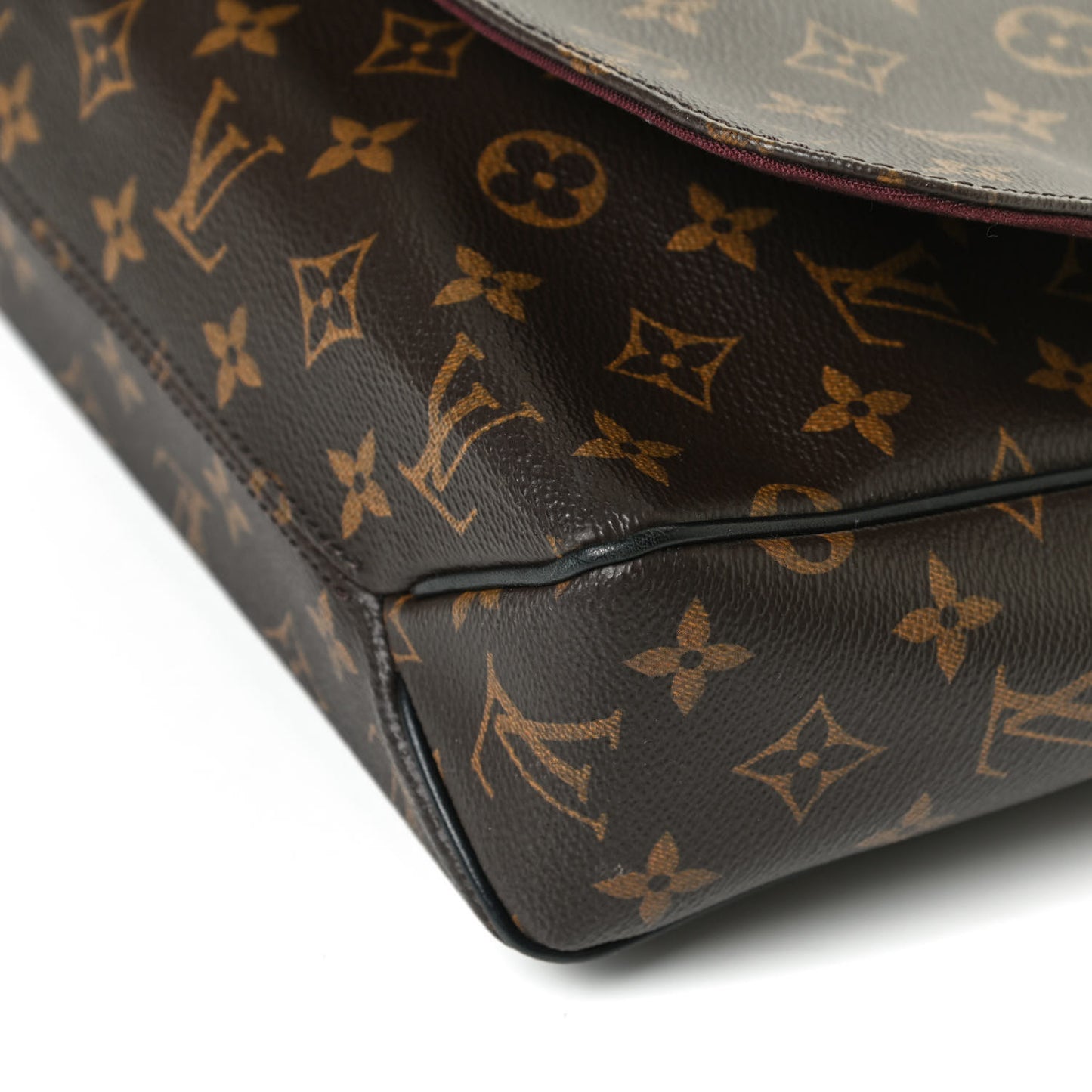 Monogram Macassar District MM