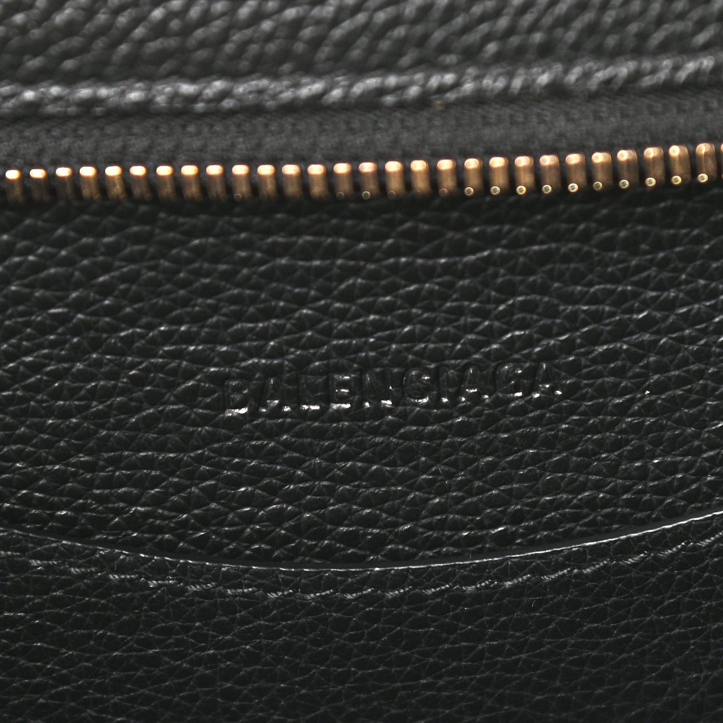 Grained Calfskin Neo Classic Gold Hardware S City Black