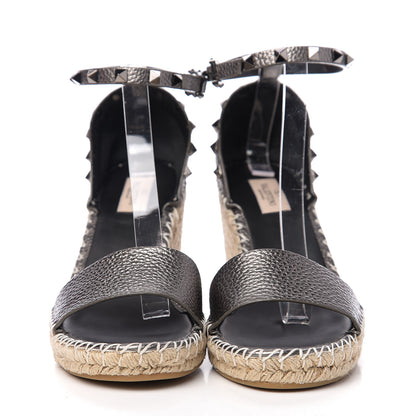 Valentino Garavani Metallic Grained Calfskin Rockstud Ankle Strap Espadrille 15/105mm Wedge Sandals 41 Rutenio Natural 2 of 8