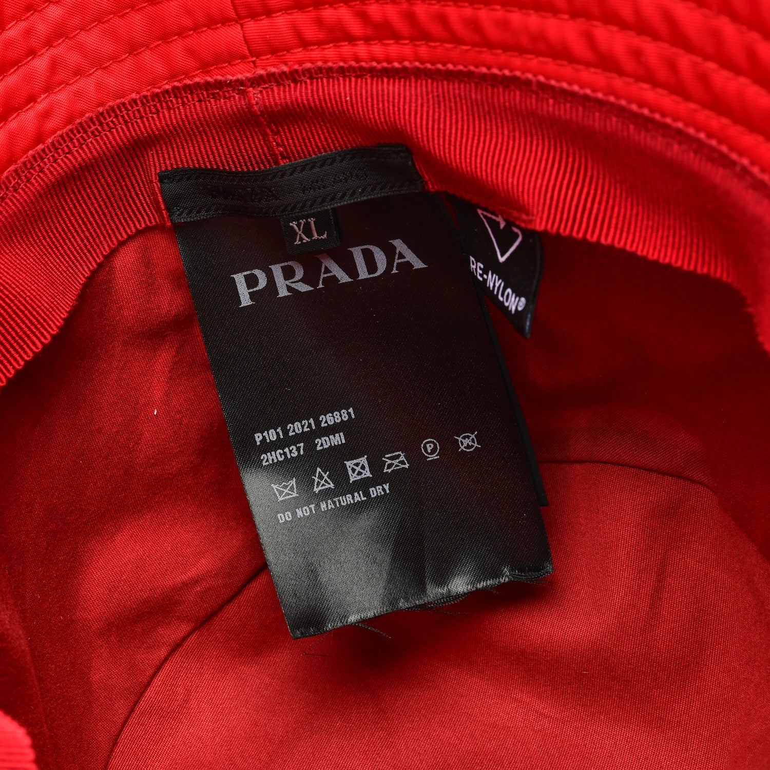 Prada Re-Nylon Metal Triangle Logo Mens Bucket Hat XL Rosso 7 of 7