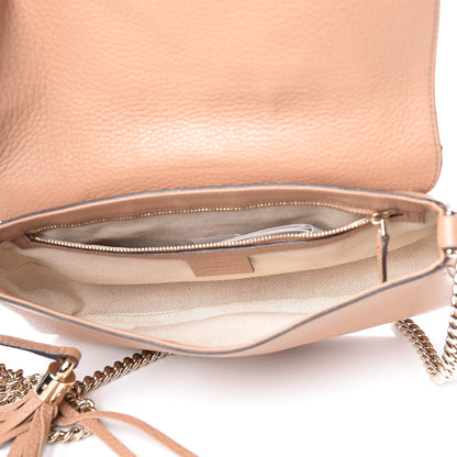 Gucci Pebbled Calfskin Medium Soho Flap Crossbody Camelia 5 of 15