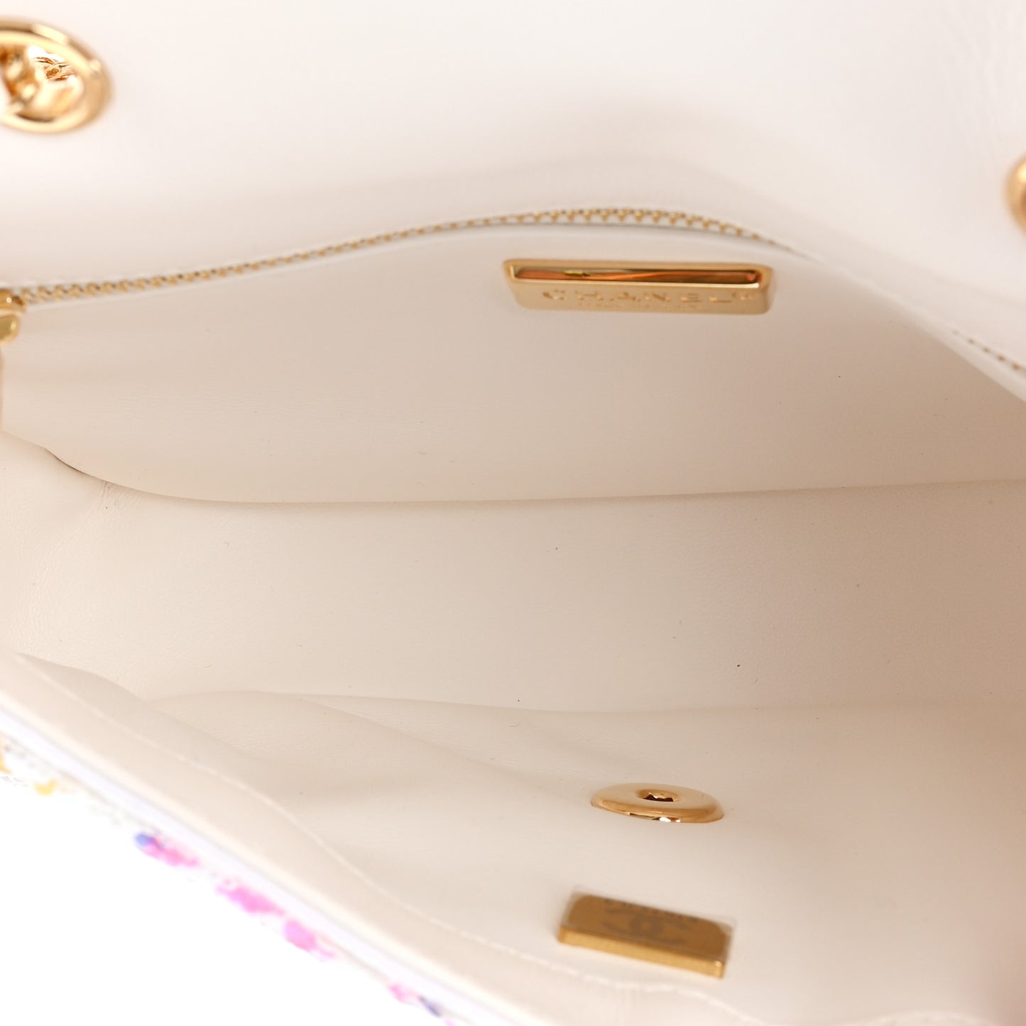 Sequin Logo CC Small Single Flap White Multicolor