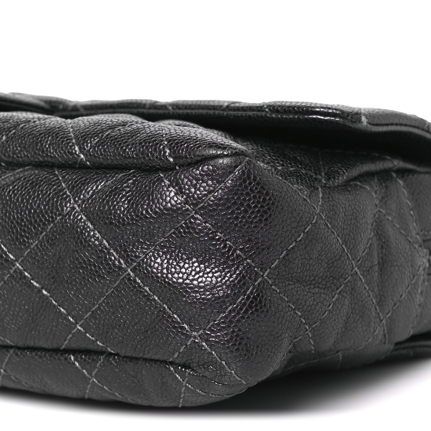 Iridescent Caviar Quilted Jumbo Easy Flap Grey