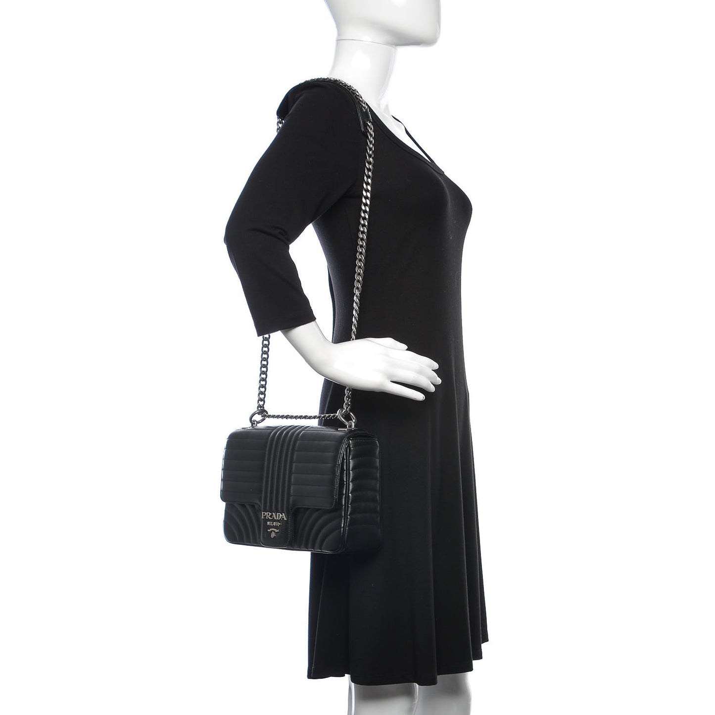 Soft Calfskin Impunture Diagramme Large Chain Flap Shoulder Bag Black
