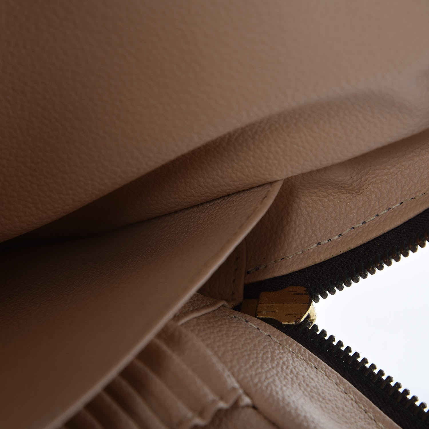 Louis Vuitton Monogram Trousse Toilette 28 7 of 9