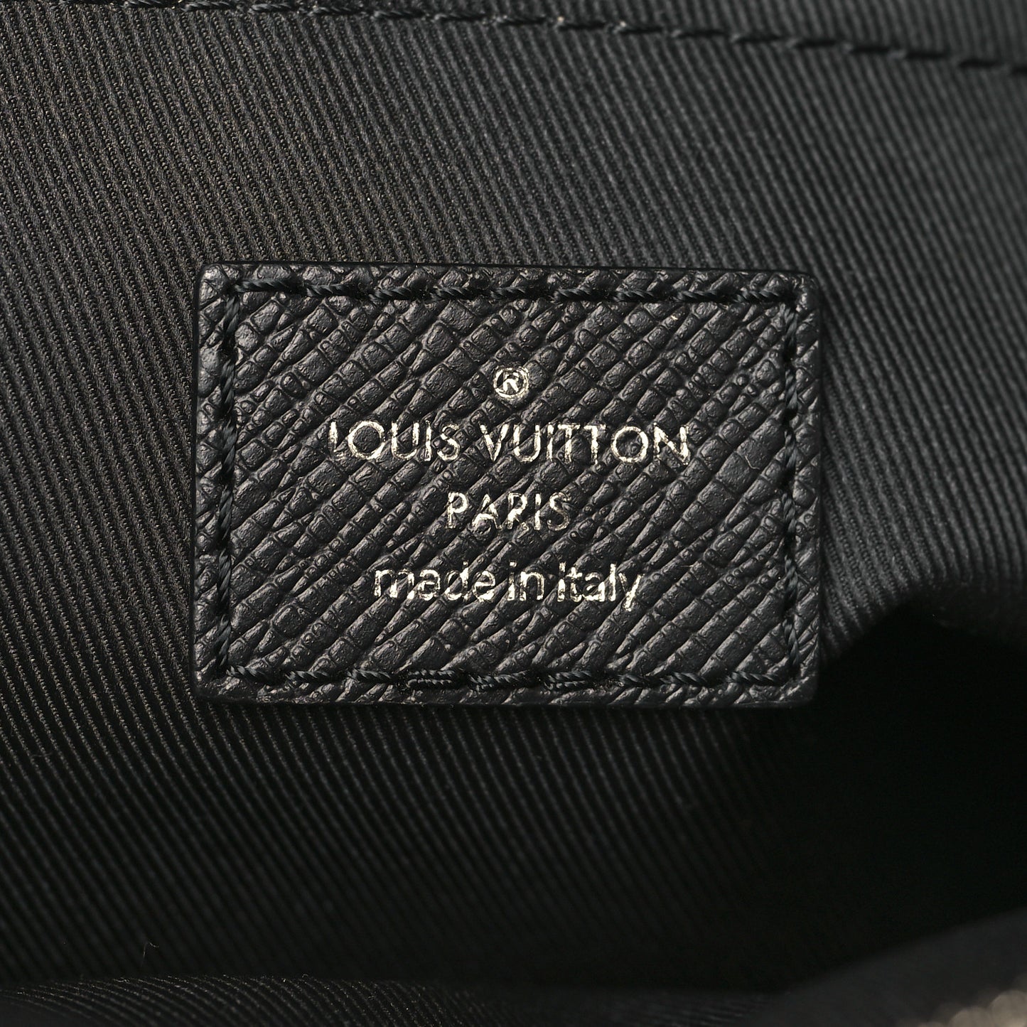 Taiga Monogram Eclipse Outdoor Messenger Black