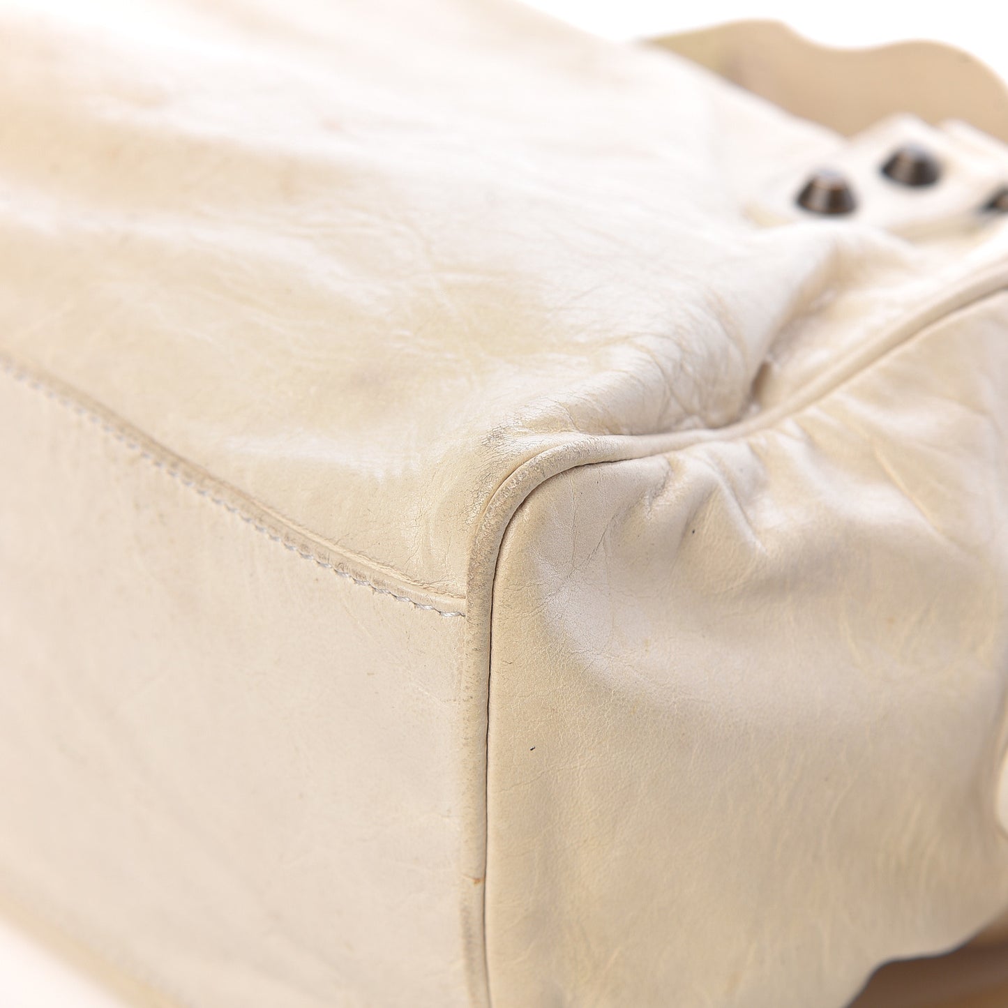 Agneau Classic Hardware Box Bag White