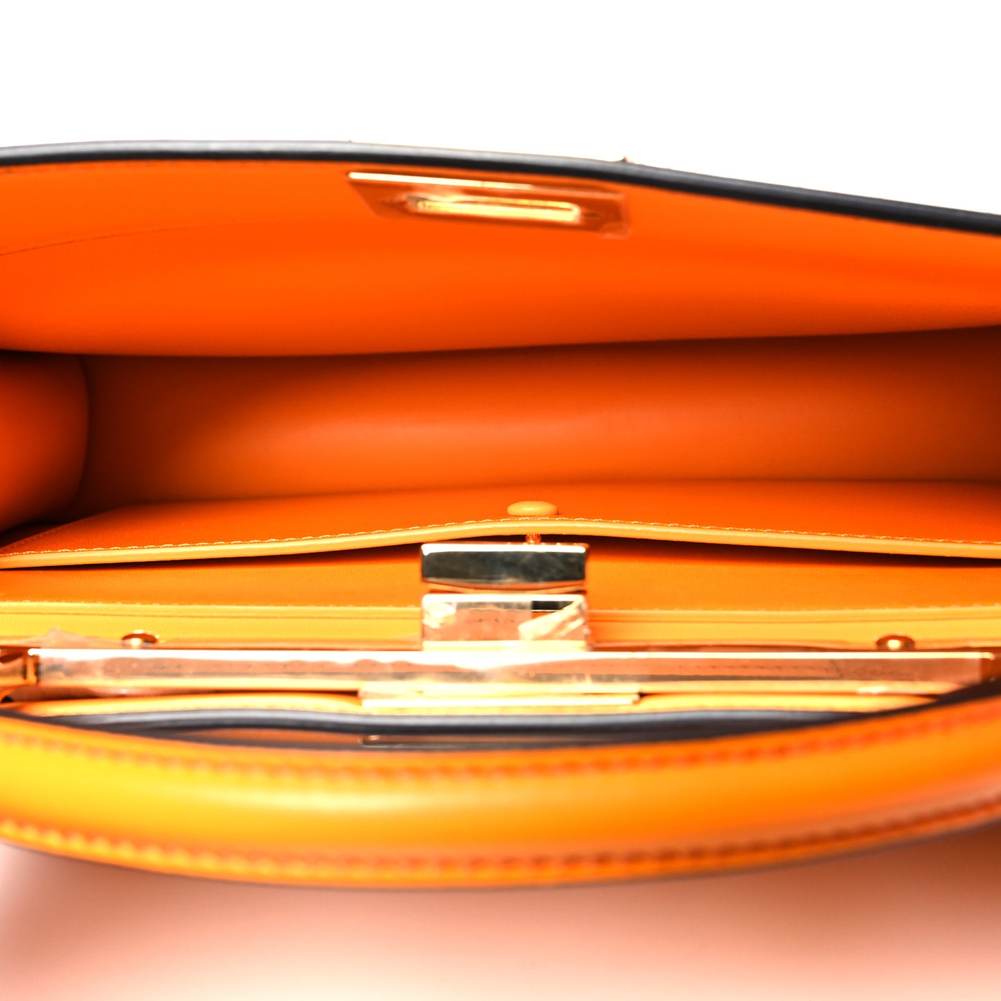 Vitello King Tamponato Medium Peekaboo I SEE U East West Satchel Clementine