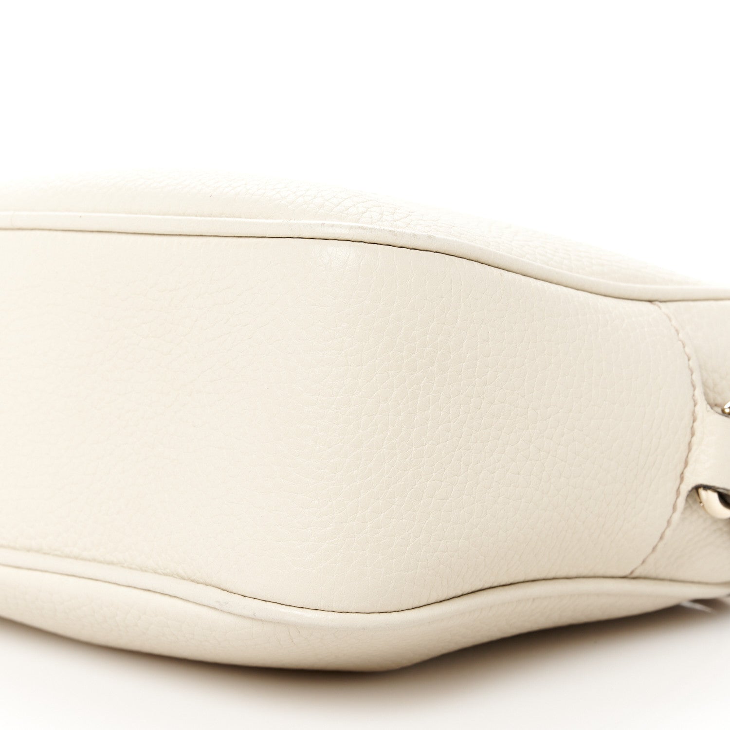 Gucci Pebbled Calfskin Small Soho Disco Bag Off White 11 of 11