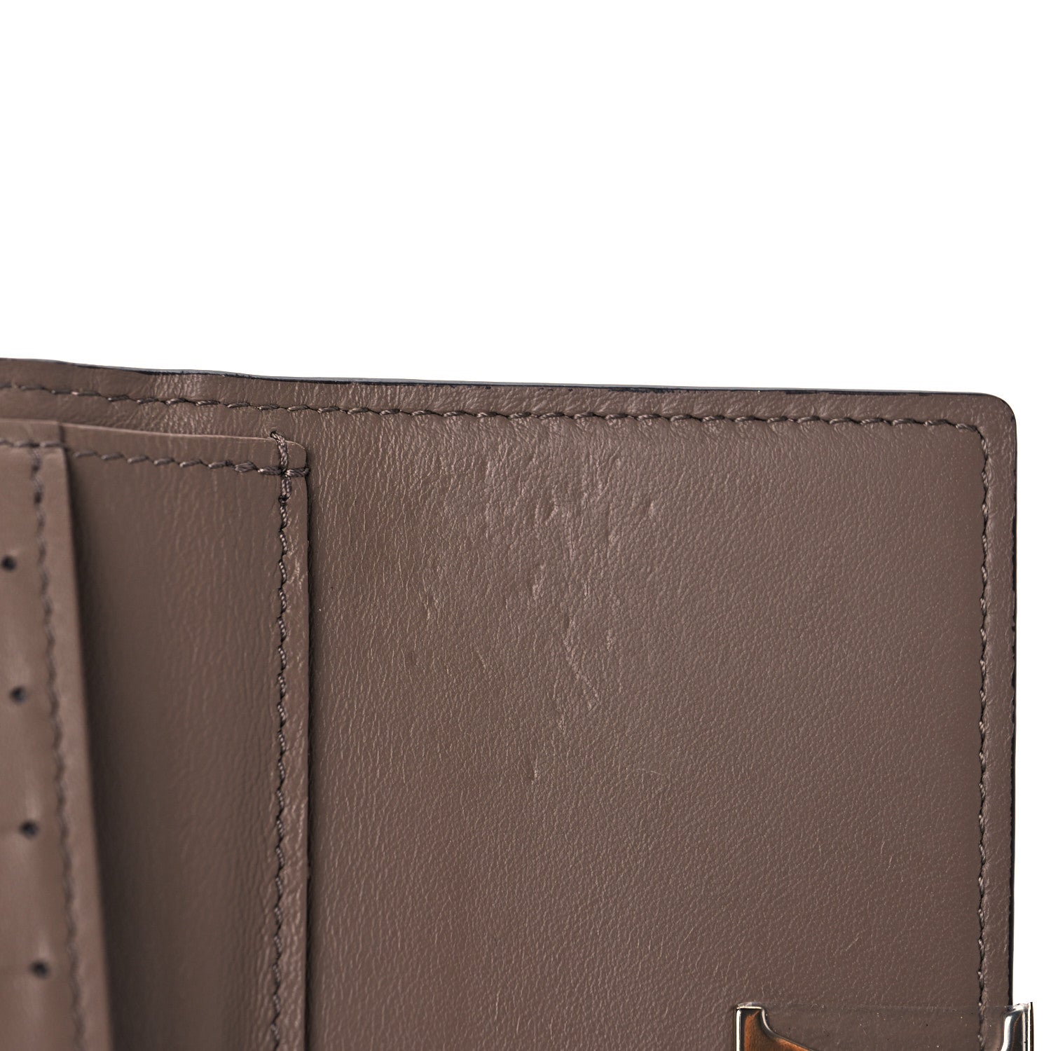 Louis Vuitton Taurillon Capucines Compact Wallet Magnolia 9 of 10