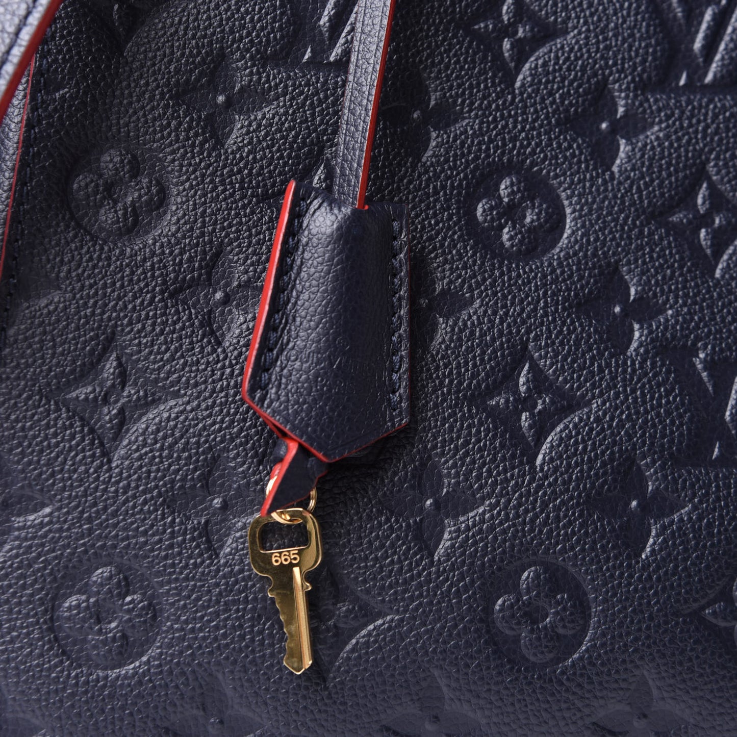 Empreinte Montaigne MM Marine Rouge