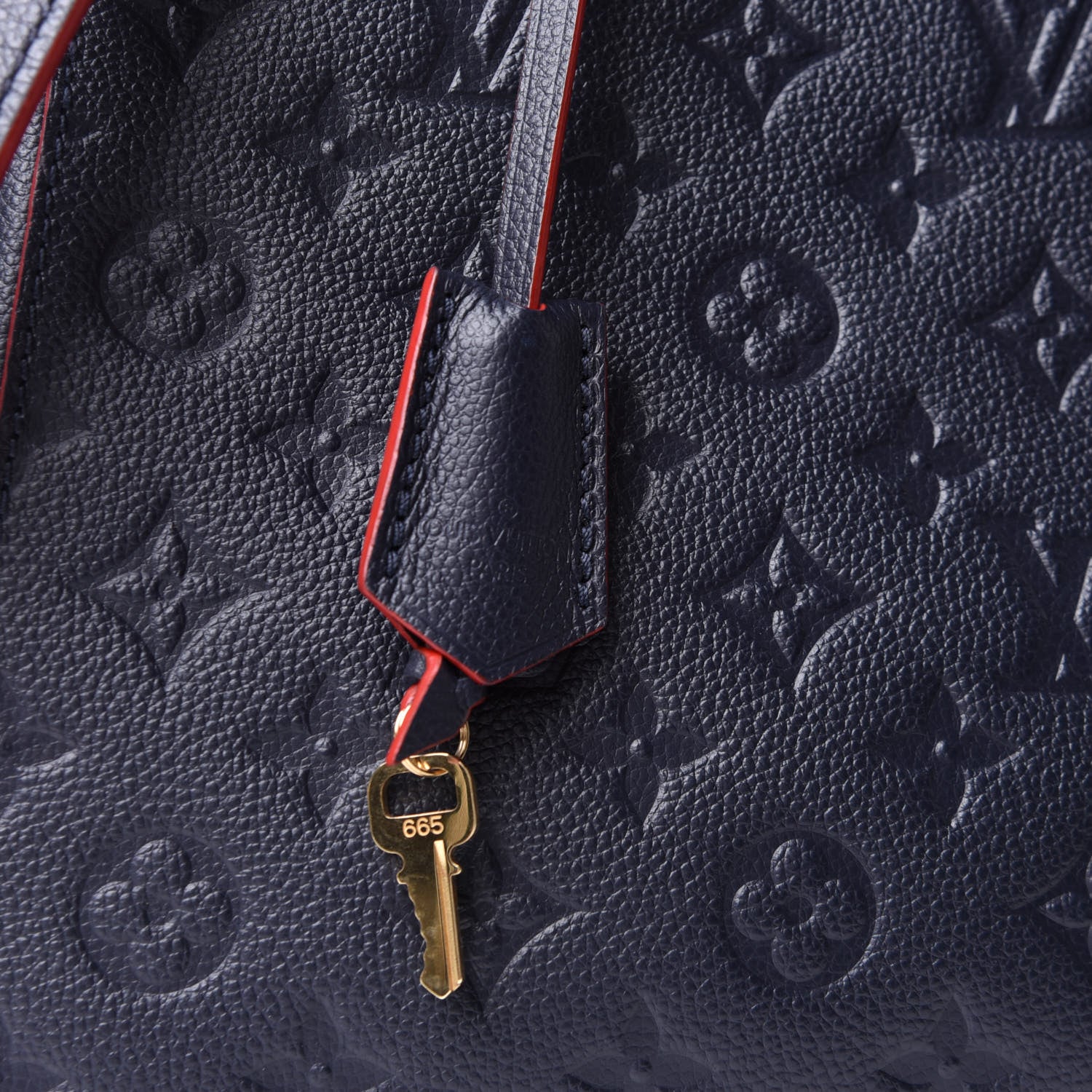 Louis Vuitton Empreinte Montaigne MM Marine Rouge 16 of 32
