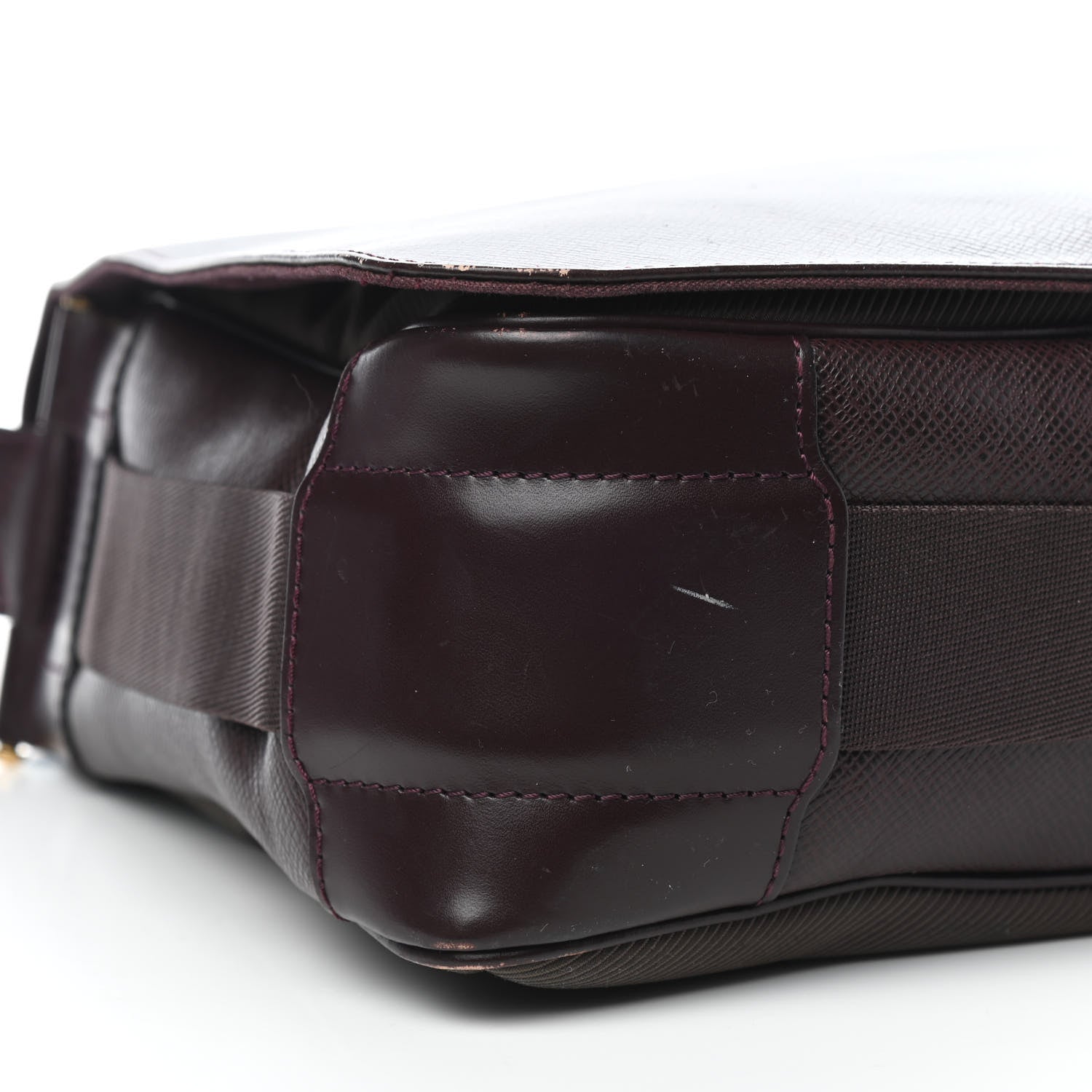Louis Vuitton Taiga Viktor Messenger Bag Acajou 7 of 10