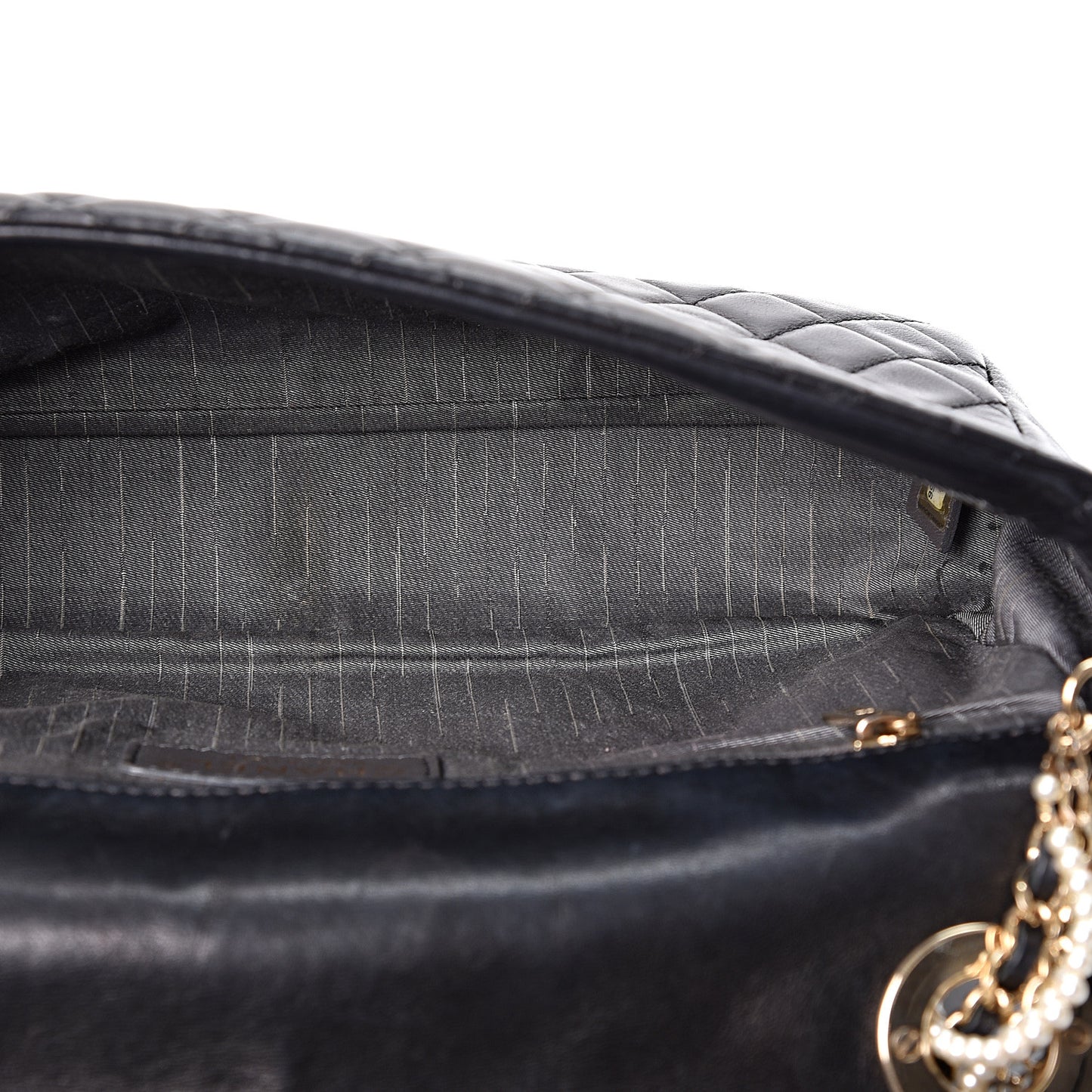 Lambskin Quilted Medium Westminster Pearl Flap Black