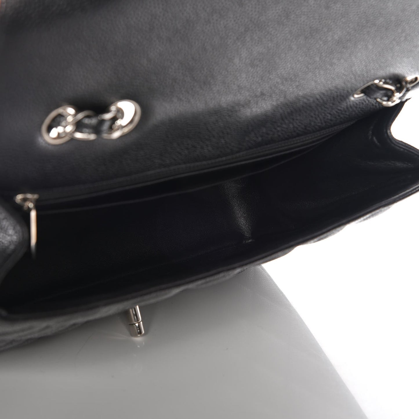 Caviar Quilted Jumbo Single Flap Black