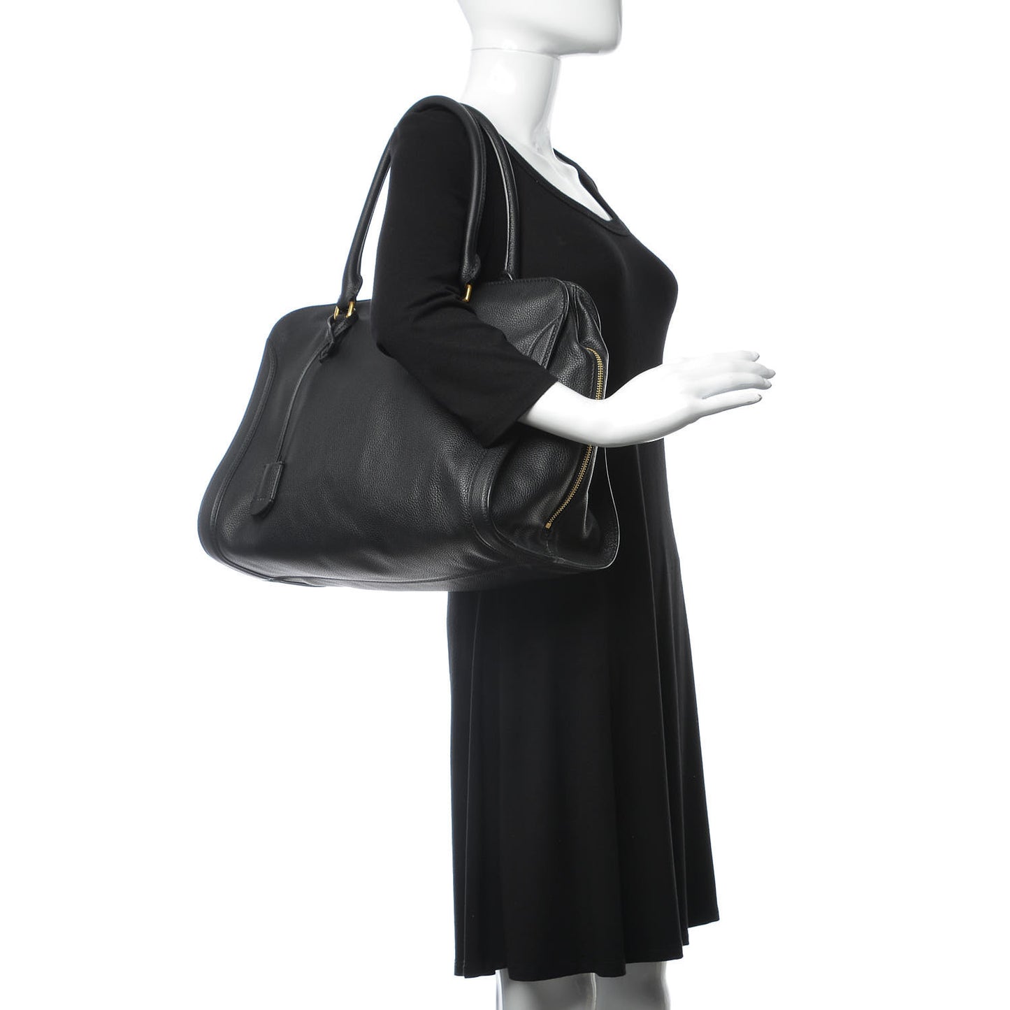 Pebbled Calfskin Large Skull Padlock Zip Around Tote Black