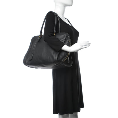 Alexander McQueen Pebbled Calfskin Large Skull Padlock Zip Around Tote Black 2 of 8