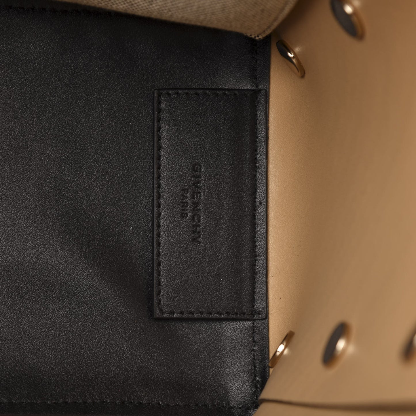 Calfskin Chain Embossed Medium Bond Shopper Tote Black
