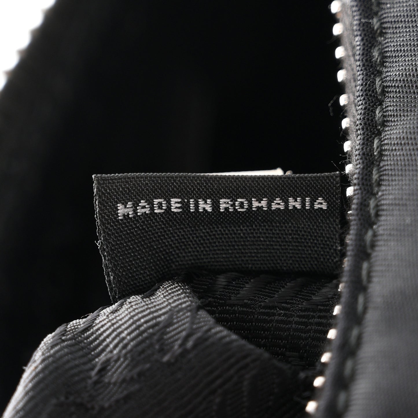Nylon Re-Edition 2005 Shoulder Bag Black