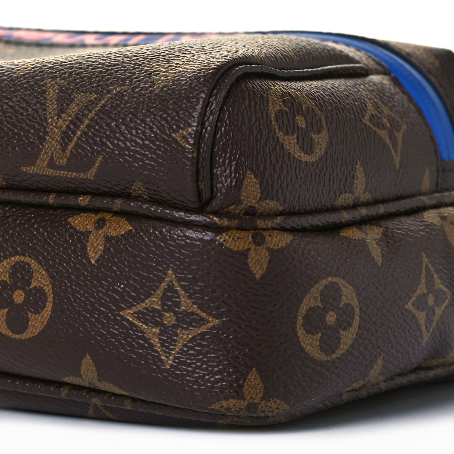 Louis Vuitton Monogram Outdoor Messenger PM 9 of 10