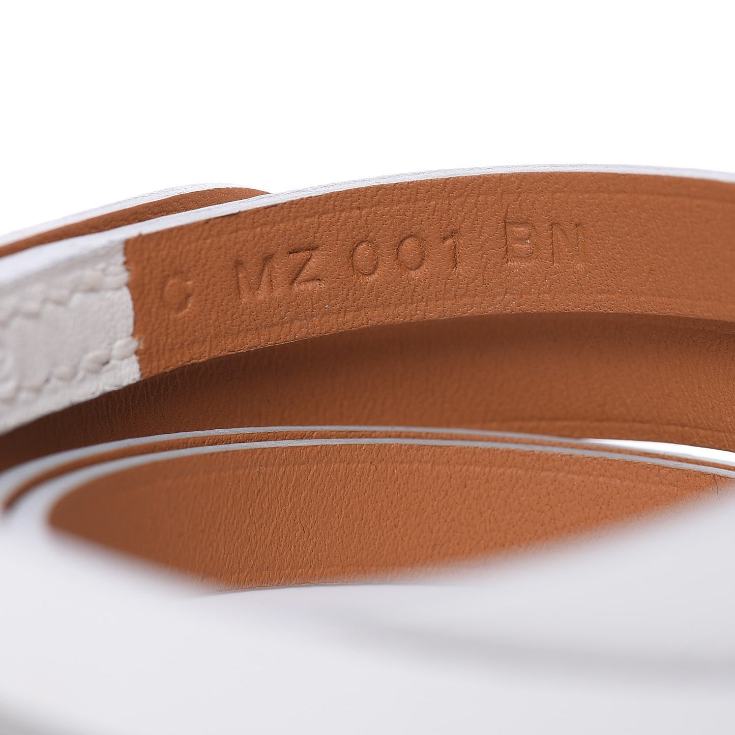 Swift Hapi 3 MM Triple Tour Bracelet T2 White