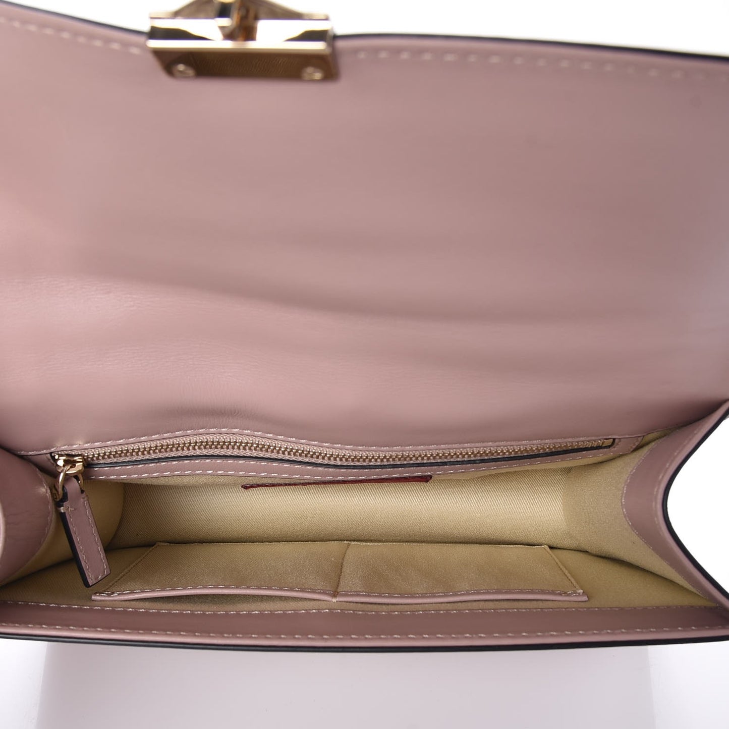 Vitello Medium Glam Lock Rockstud Flap Poudre