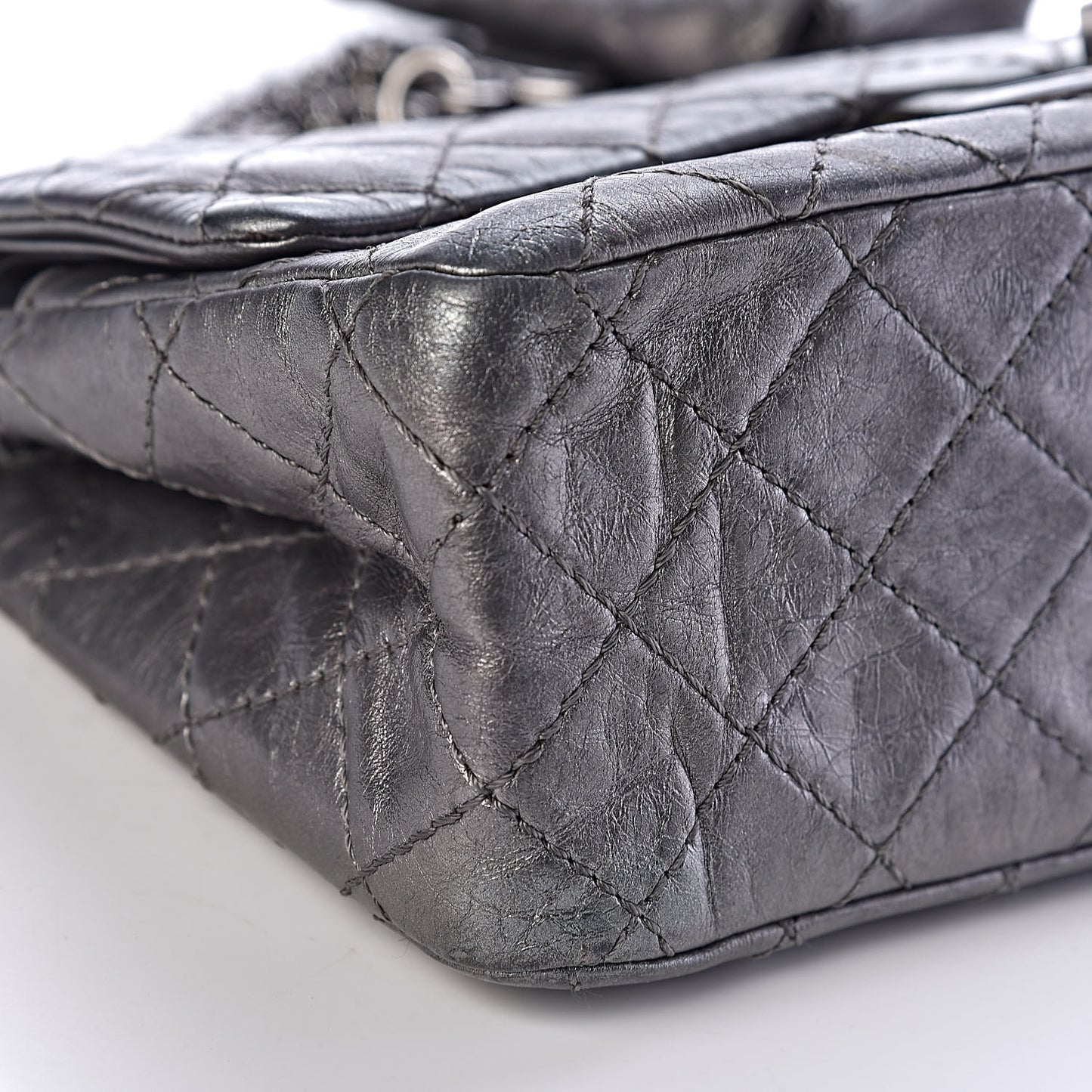 Metallic Aged Calfskin Quilted 2.55 Reissue 225 Flap Dark Silver