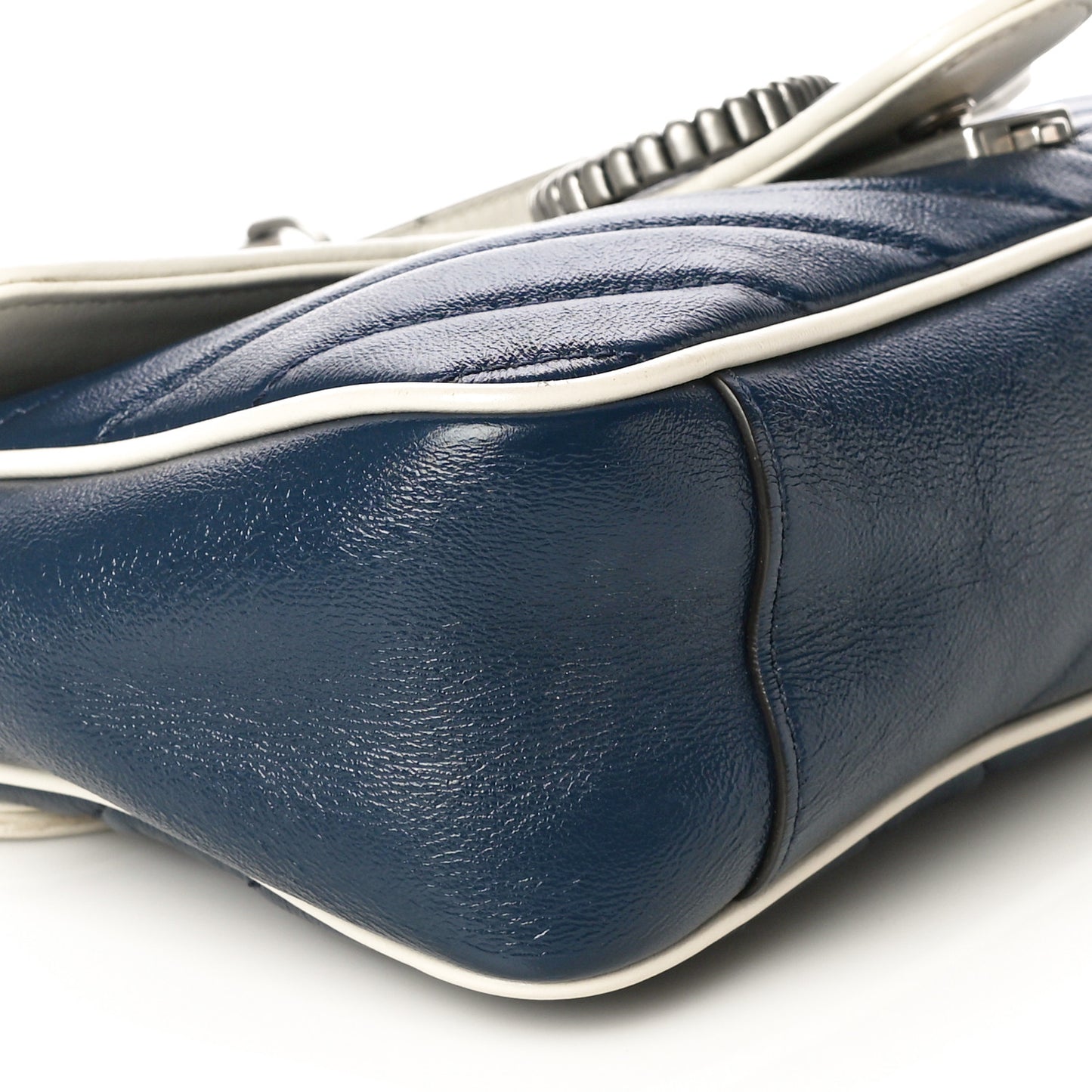 Vintage Effect Calfskin Matelasse Diagonal Small Torchon GG Marmont Shoulder Bag Blue Agata Mystic White