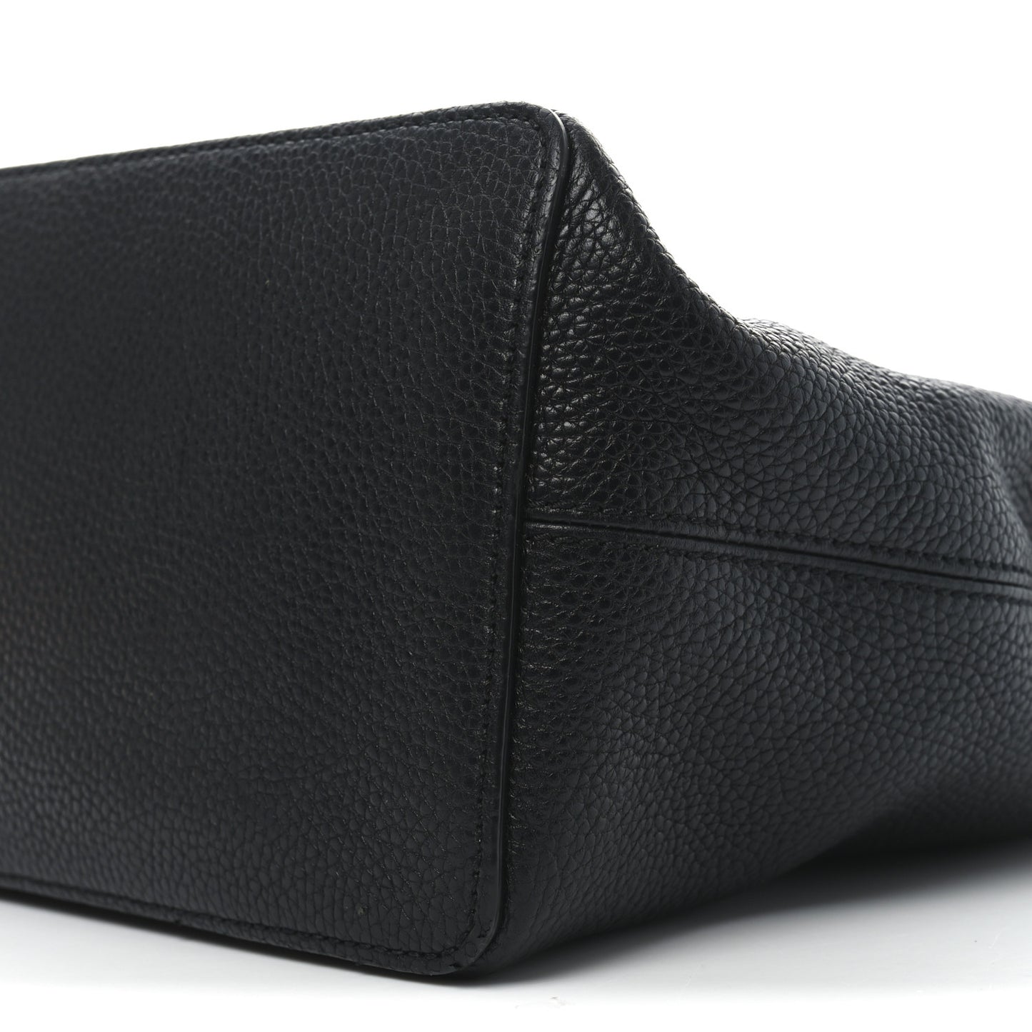 Pebbled Calfskin Large Soho Hobo Black
