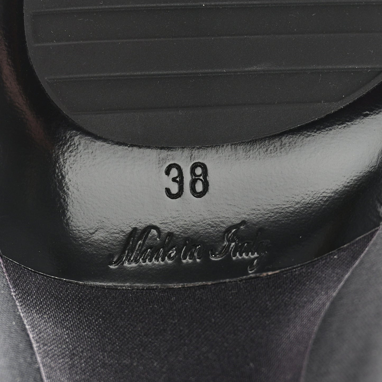 Satin Archlight Pumps 38 Black