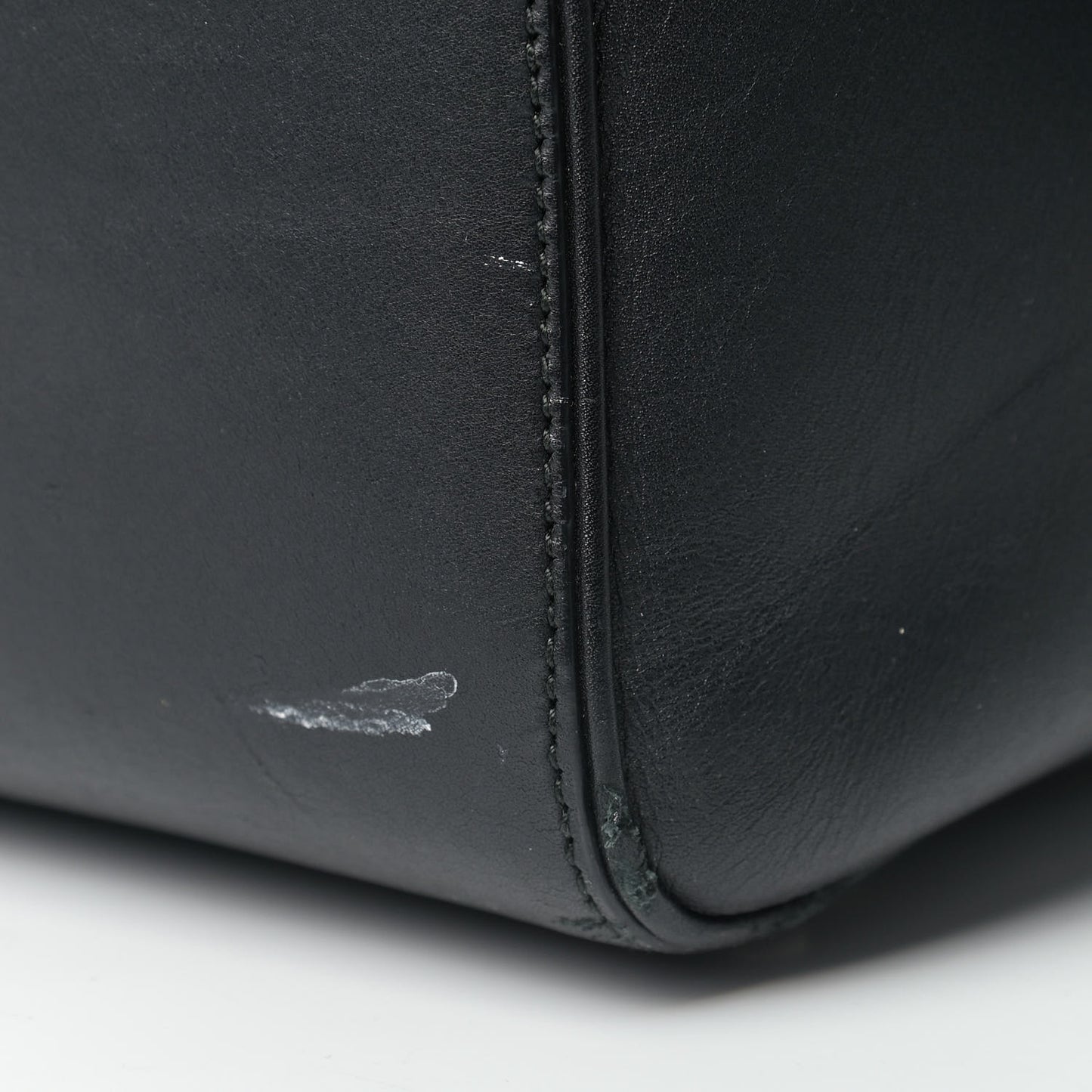 Calfskin Medium Rive Gauche Duffle Black