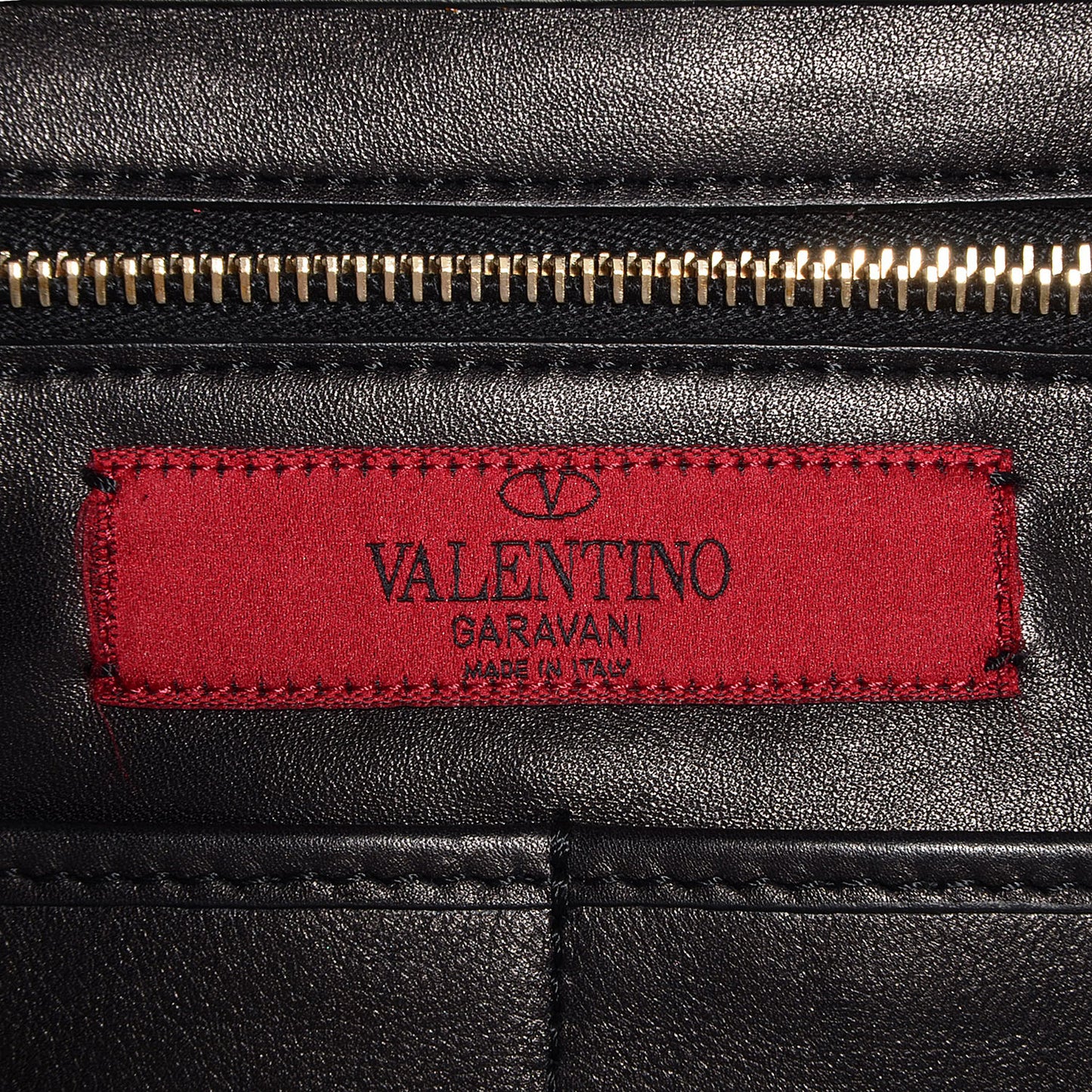 Vitello Medium Rockstud Tote Black