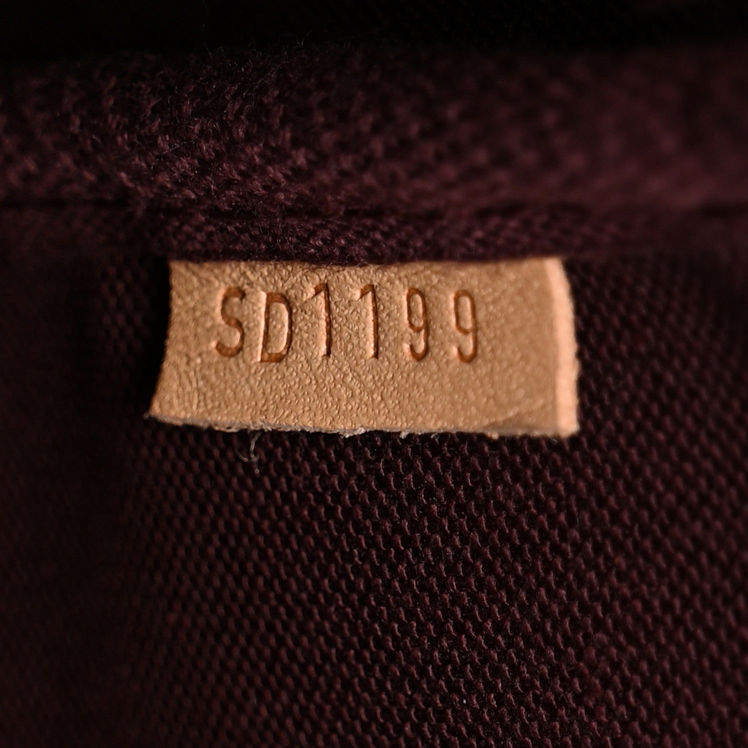 Louis Vuitton LOUIS VUITTON Monogram Favorite MM 7 of 10