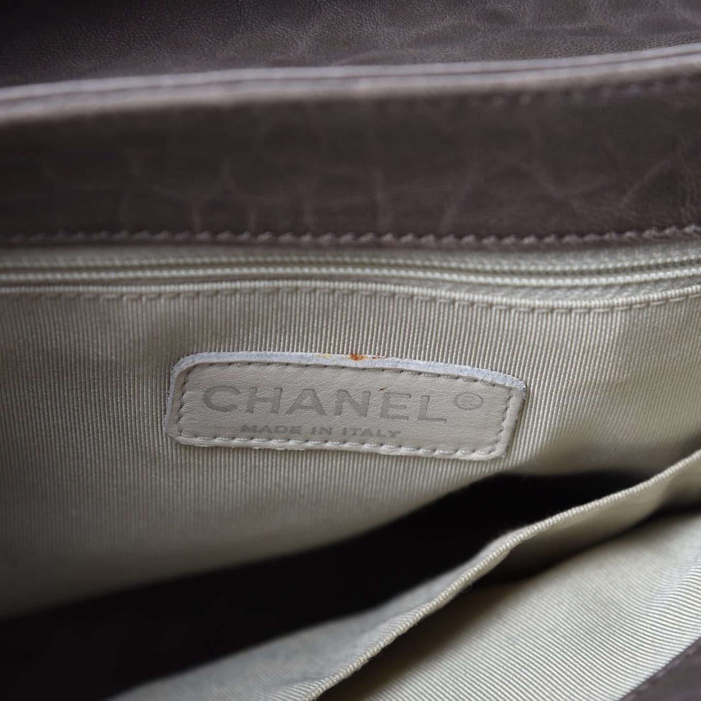 Washed Lambskin Quilted Chain Around Maxi Flap Taupe