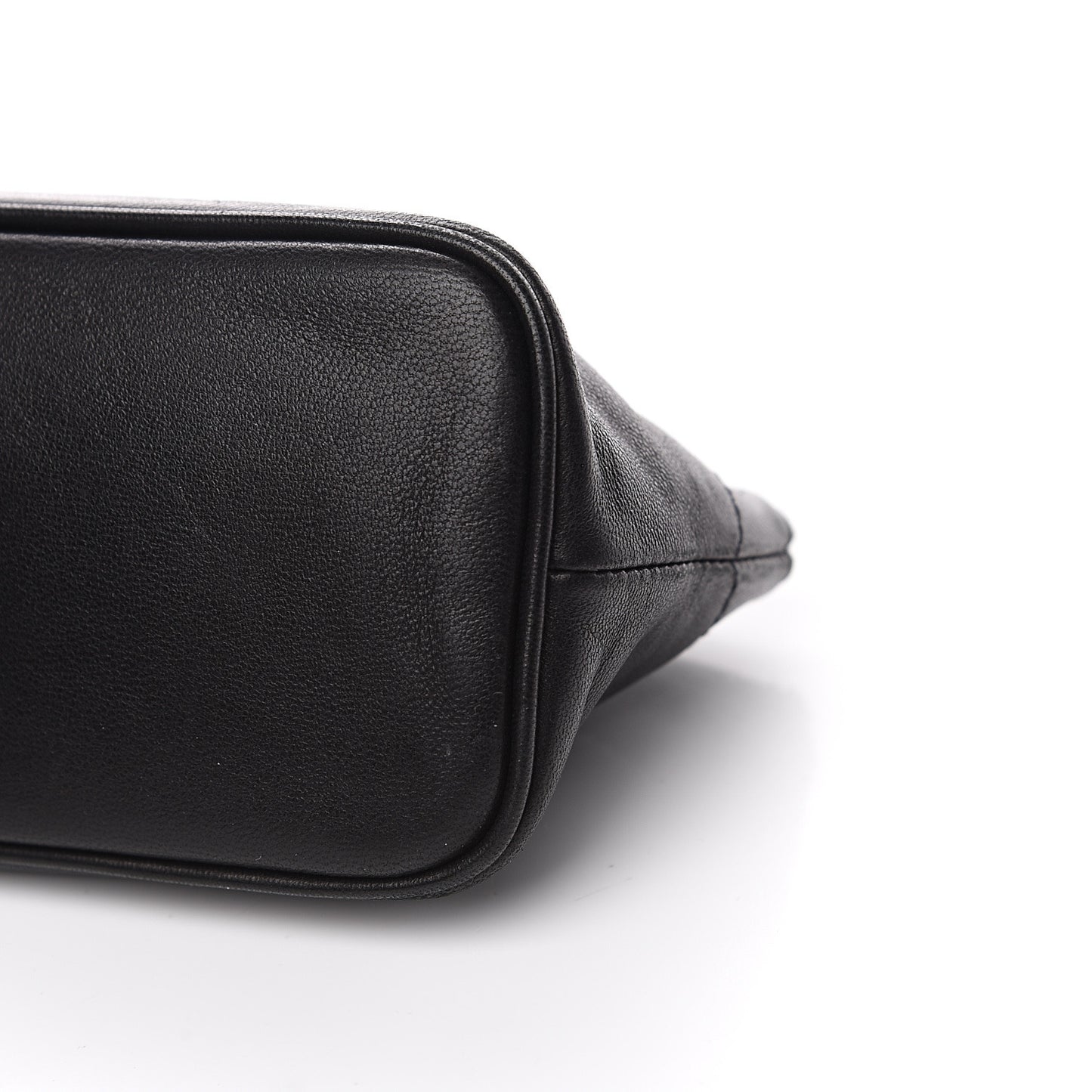 Lambskin Swift Tohubohu Pouch PM Black