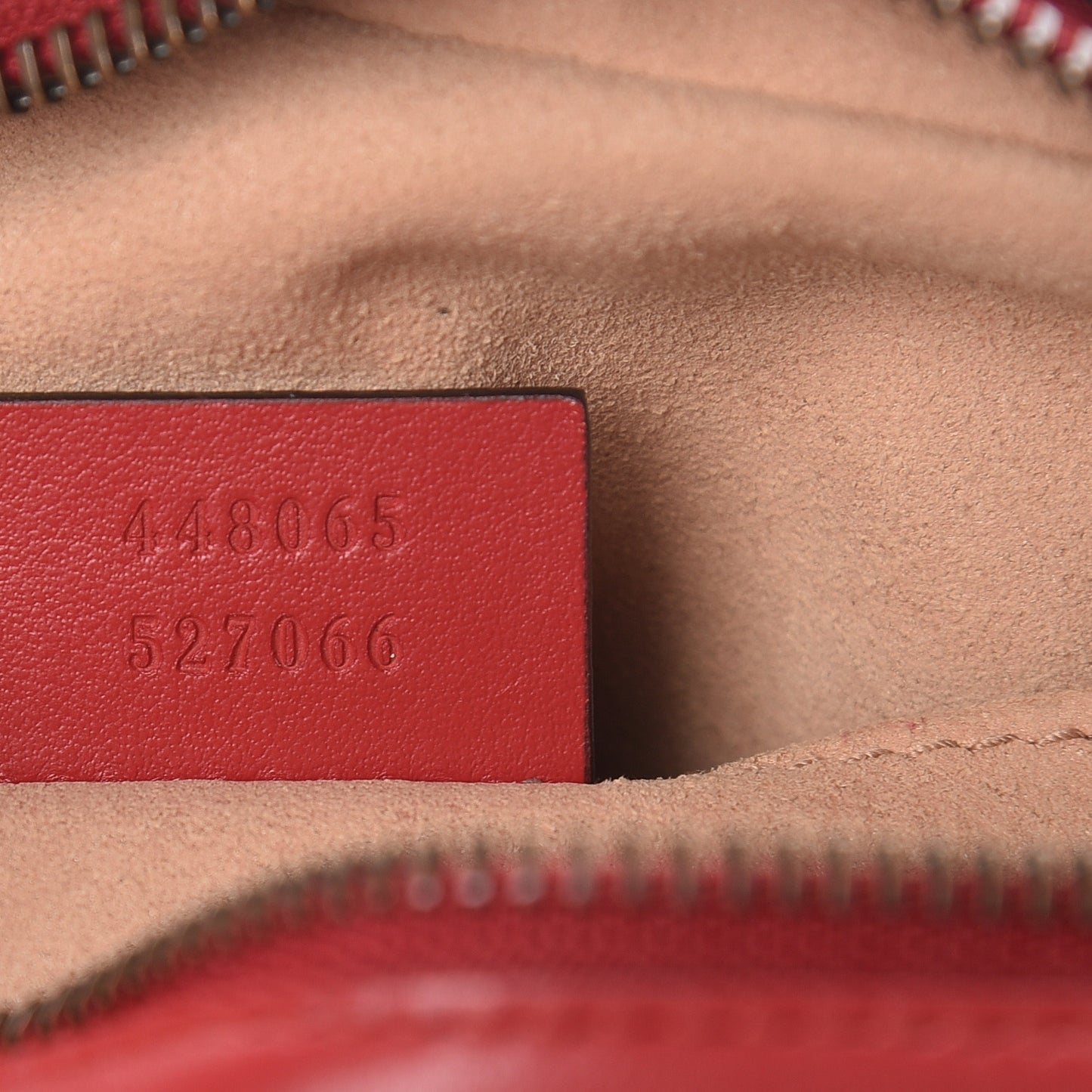 Calfskin Matelasse Mini GG Marmont Chain Shoulder Bag Hibiscus Red