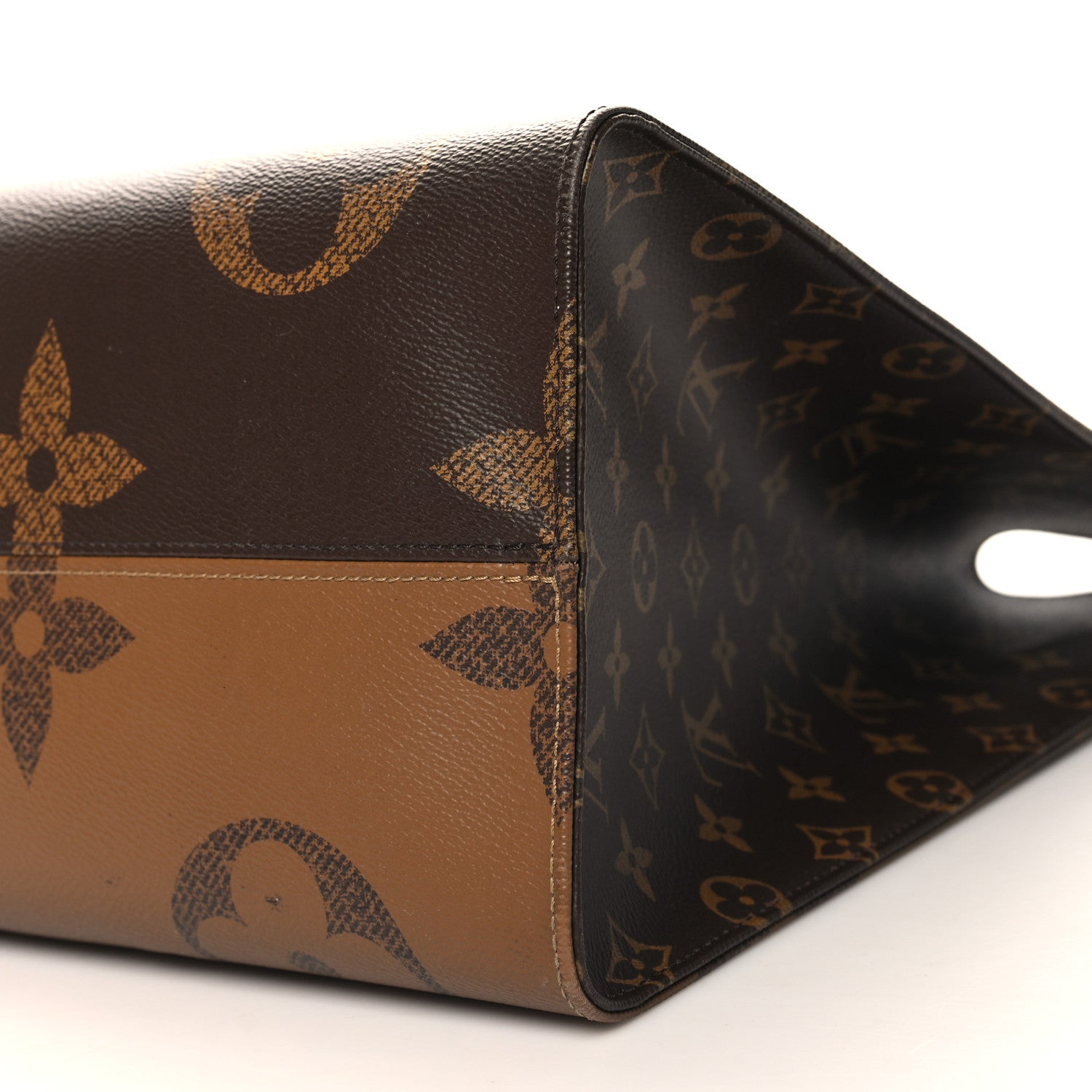 Louis Vuitton Reverse Monogram Giant Onthego GM 9 of 10