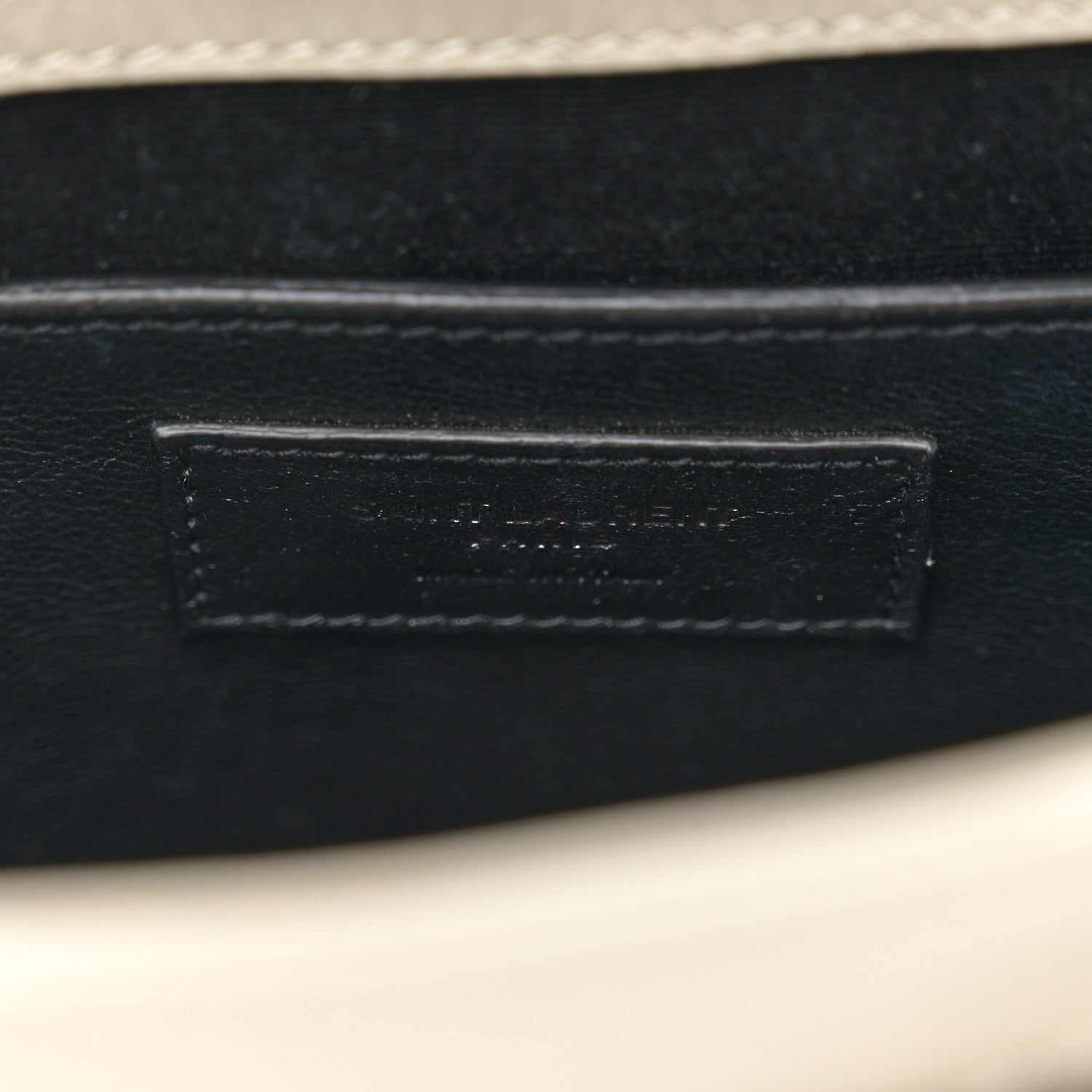 Saint Laurent Crinkled Calfskin Matelasse Monogram Baby Niki Chain Satchel Blanc Vintage 6 of 10