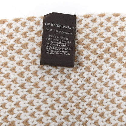 Hermes Cashmere Clic C'est Noue Knit Muffler Camel Ecru 4 of 4