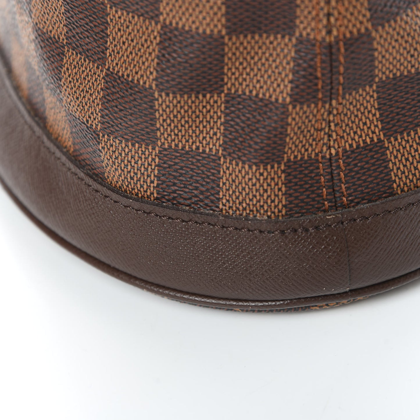 Damier Ebene Marais Bucket 23