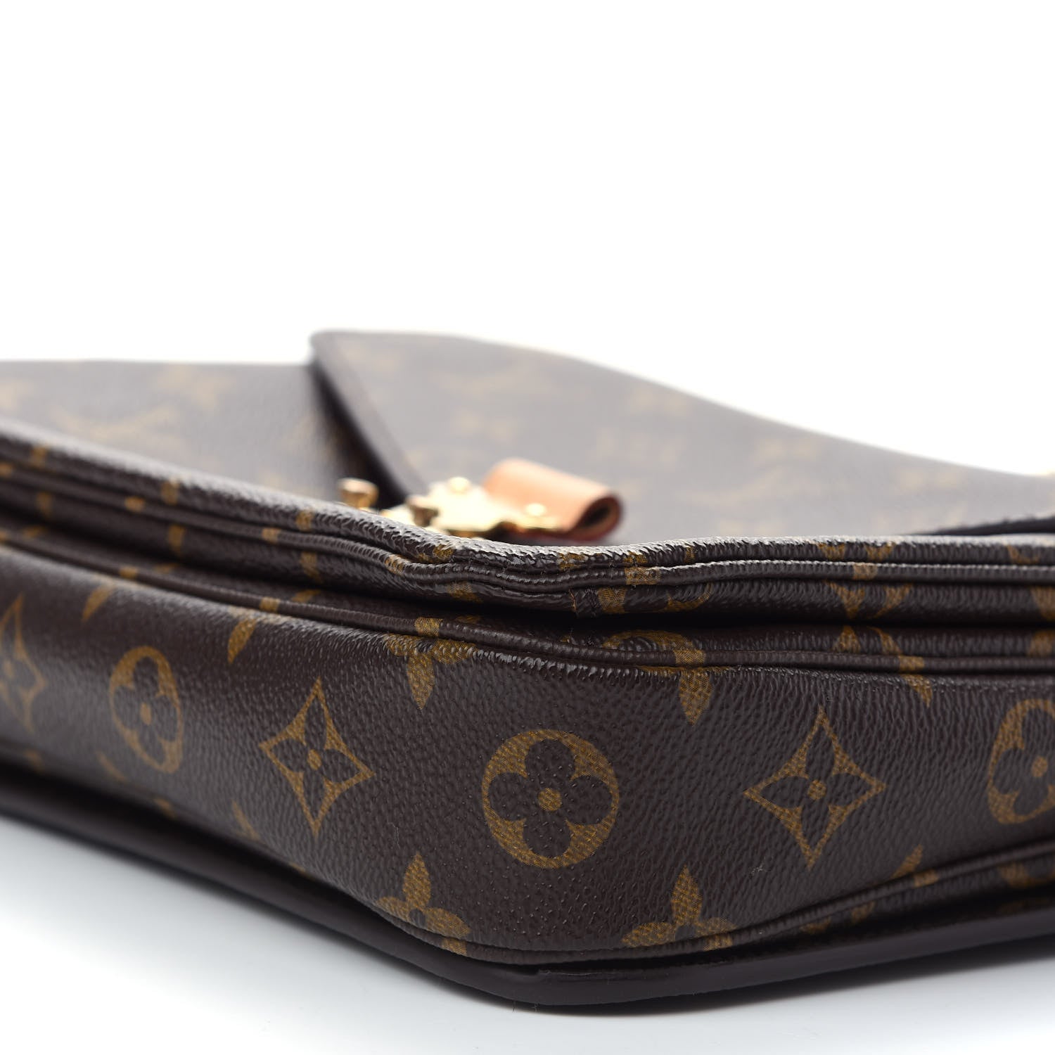 Louis Vuitton Monogram Pochette Metis 9 of 9