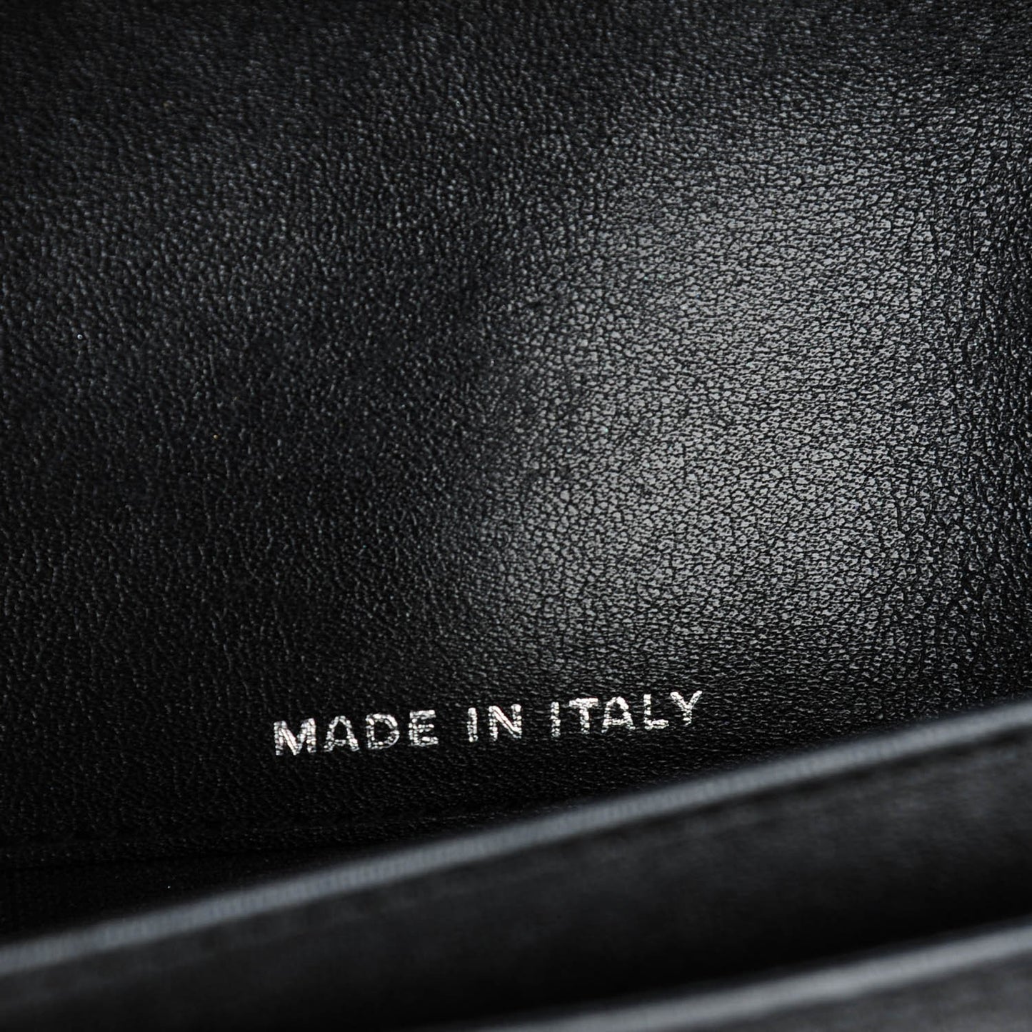 Caviar Sevruga Yen Wallet Black