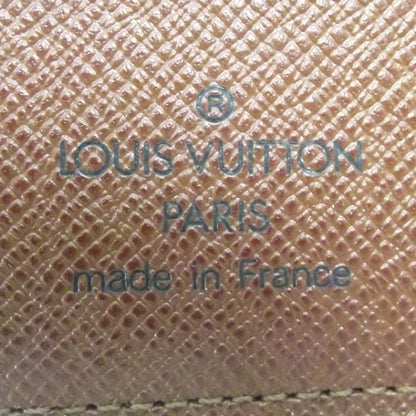 Louis Vuitton Monogram Medium Ring Agenda 6 of 8