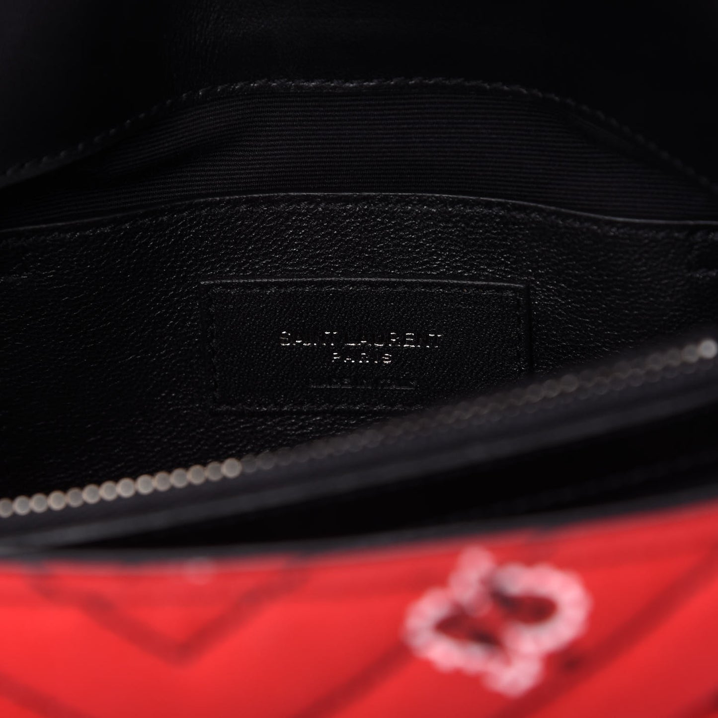 Canvas Bandana Matelasse Chevron Medium College Bag Red