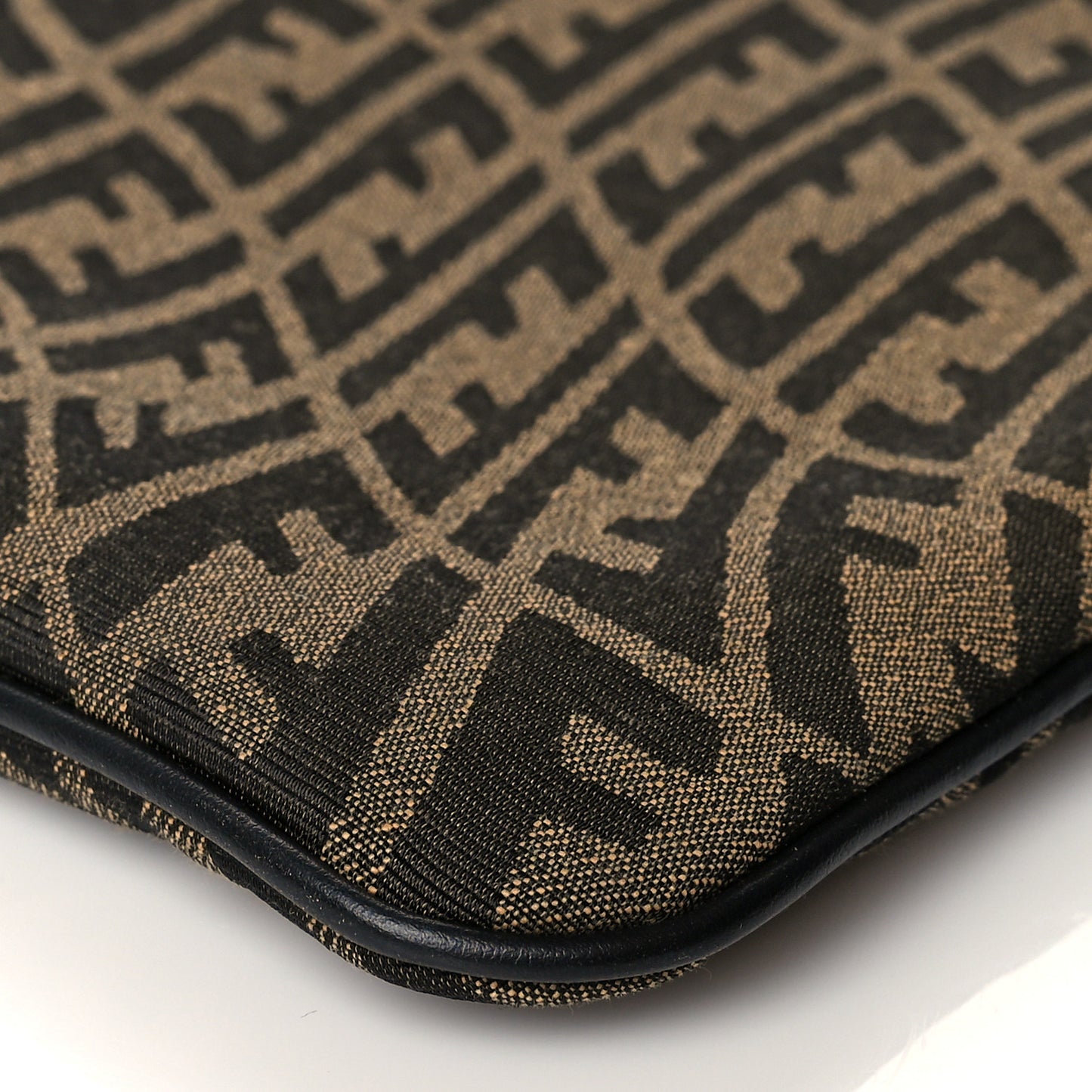 X SARAH COLEMAN Fabric Jacquard FF Vertigo Pouch Tobacco Moro Black
