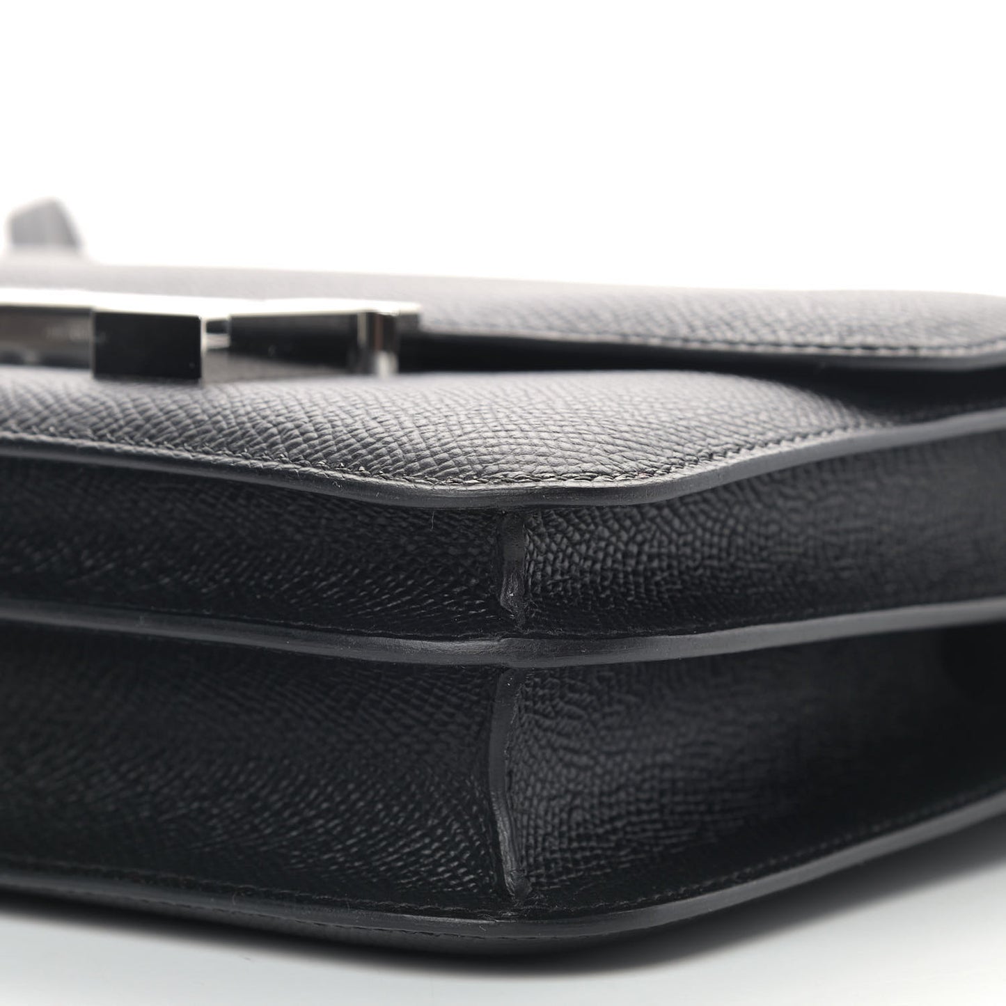Epsom Constance 18 Black