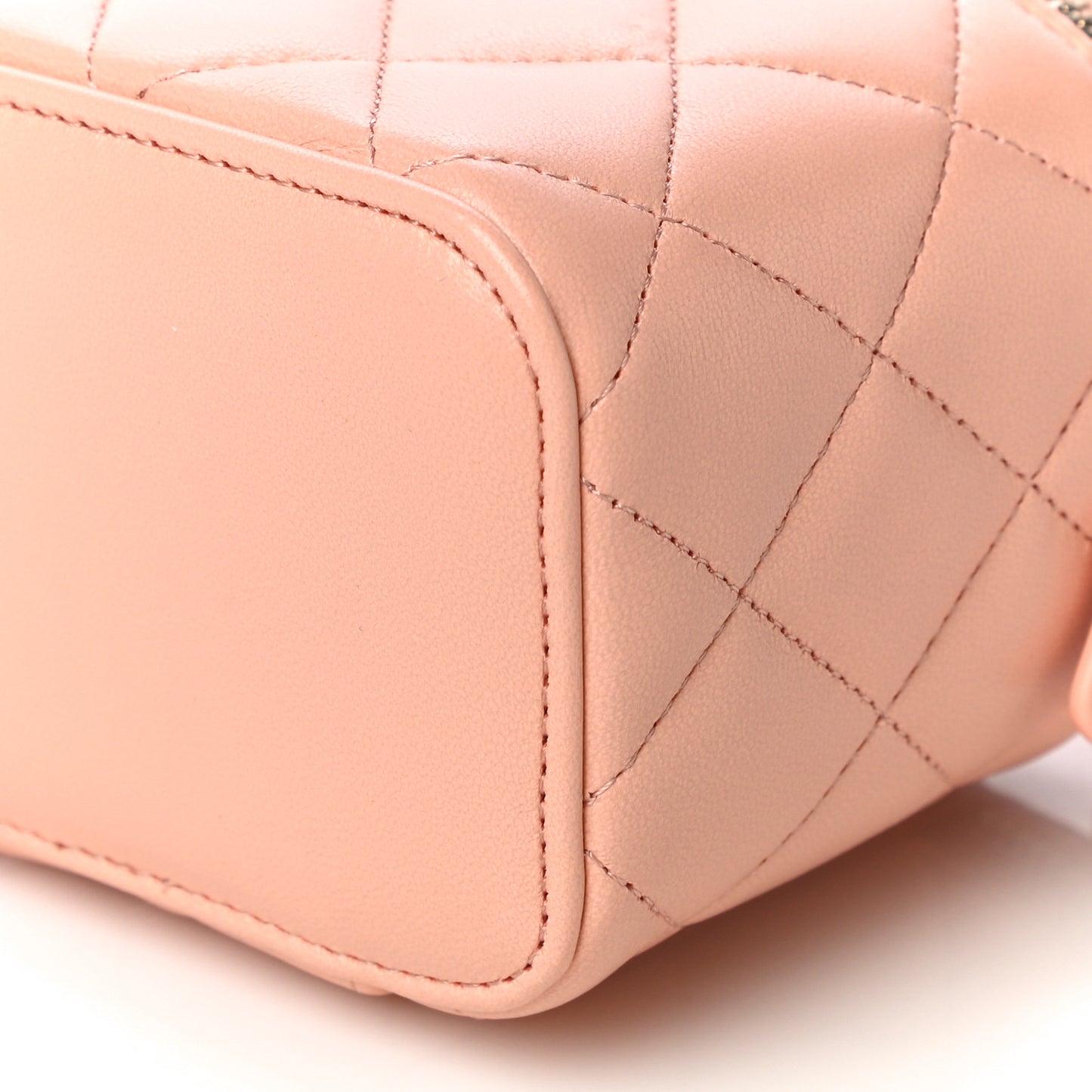 Lambskin Quilted Pearl Crush Mini Vanity Case With Chain Light Beige